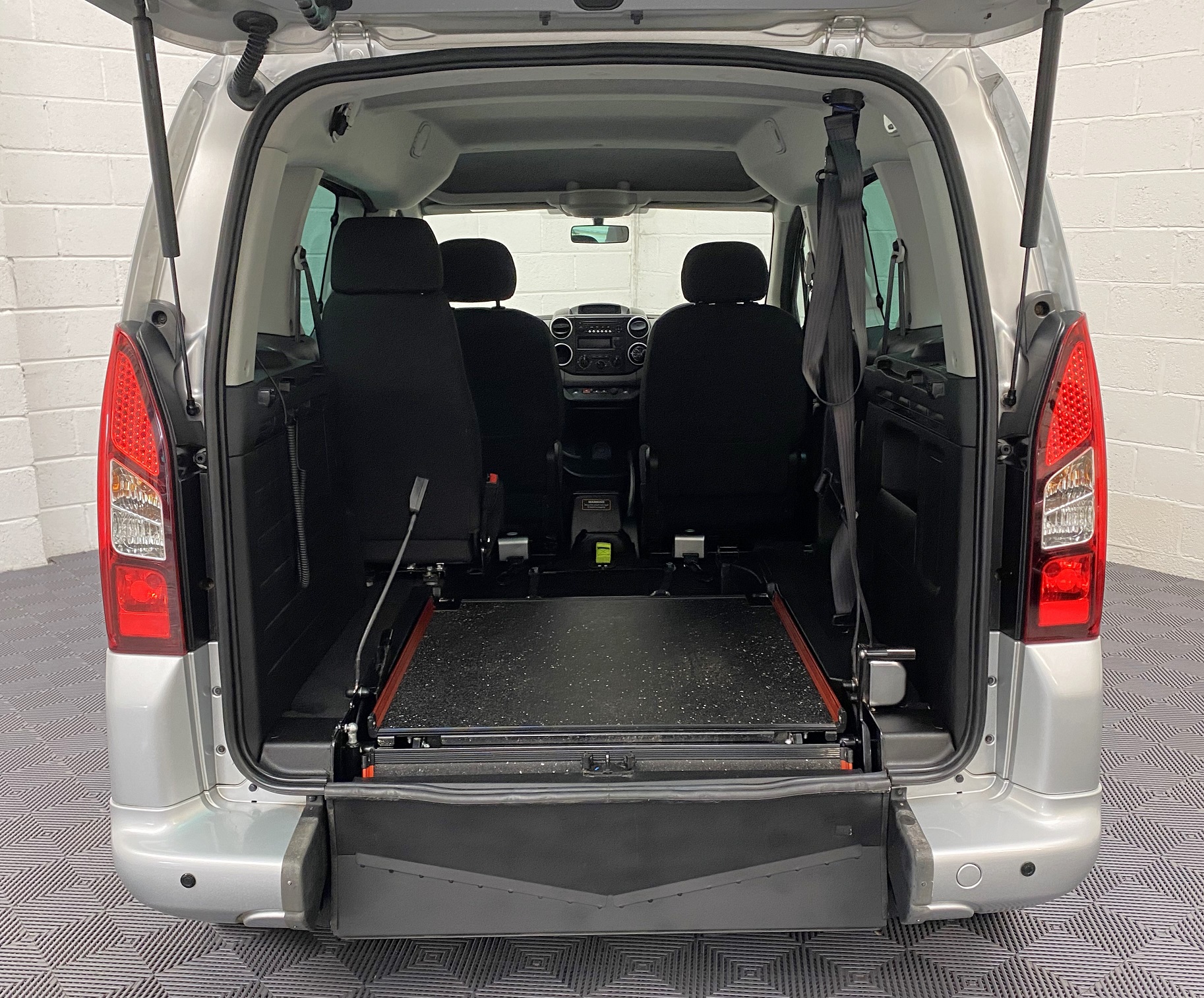 Used Automatic Peugeot Partner Tepee 3 Seat WAV Cars For Sale Bristol Wheelchair Accessible Vehicles Used For Sale Somerset Devon Dorset Bath SF18 JXV 11