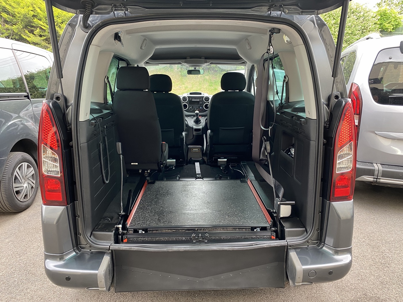 Used WAV Peugeot Partner Tepee Petrol Disabled Access WAV Cars For Sale Bristol Wheelchair Accessible Vehicles Used For Sale Somerset Devon Dorset Bath SD17 OSW 10