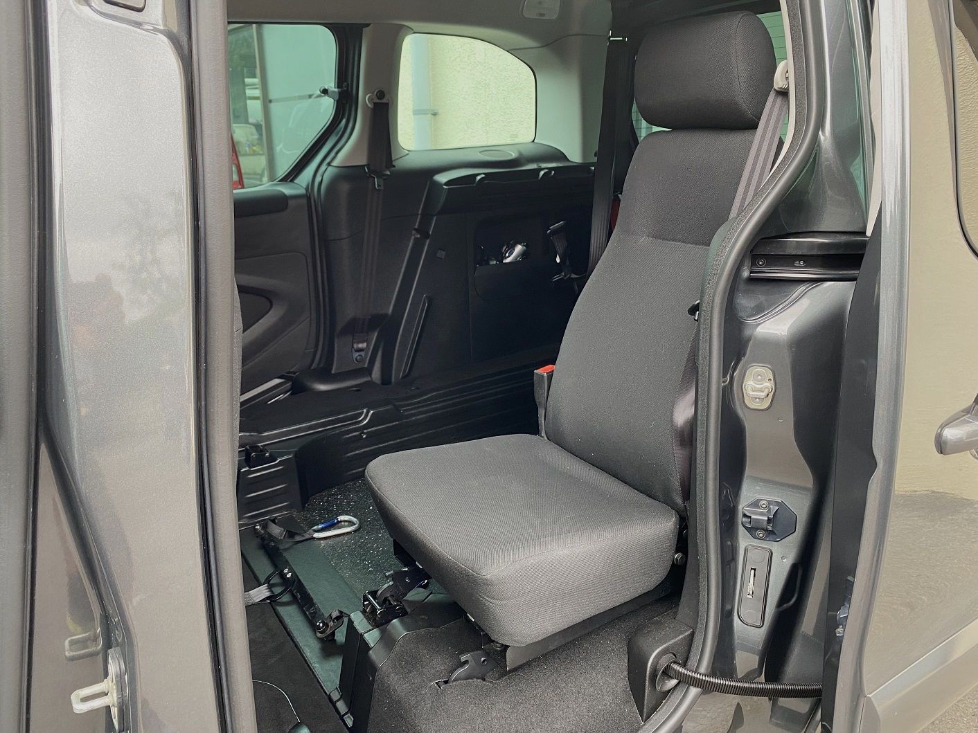 Used WAV Peugeot Partner Tepee Petrol Disabled Access WAV Cars For Sale Bristol Wheelchair Accessible Vehicles Used For Sale Somerset Devon Dorset Bath SD17 OSW 14