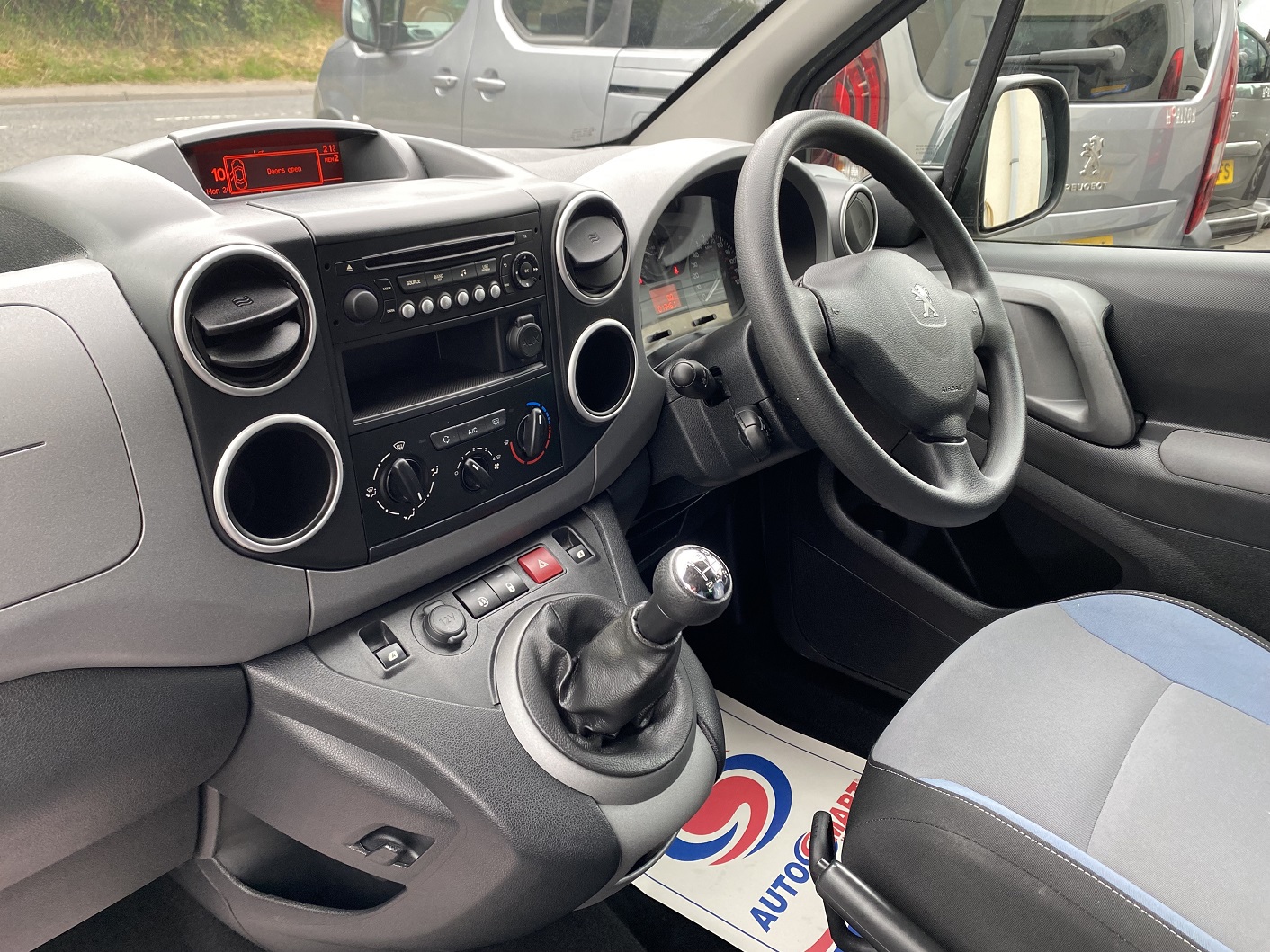 Used WAV Peugeot Partner Tepee Petrol Disabled Access WAV Cars For Sale Bristol Wheelchair Accessible Vehicles Used For Sale Somerset Devon Dorset Bath SD17 OSW 16