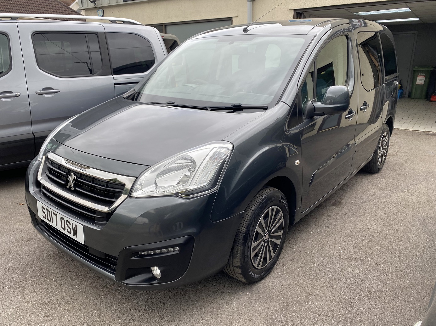 Used WAV Peugeot Partner Tepee Petrol Disabled Access WAV Cars For Sale Bristol Wheelchair Accessible Vehicles Used For Sale Somerset Devon Dorset Bath SD17 OSW 3