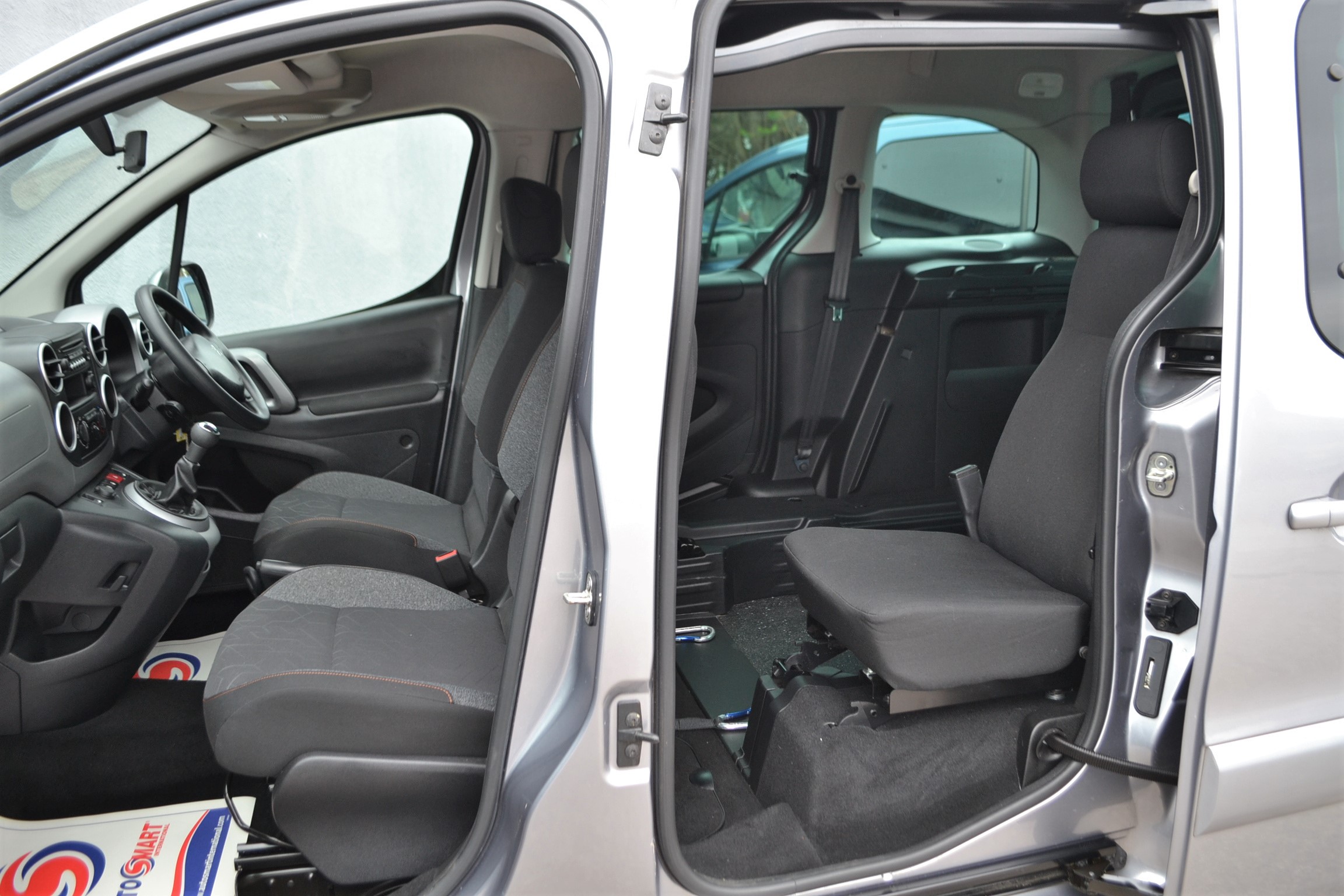 Used Peugeot Partner WAV Cars For Sale Bristol Wheelchair Accessible Vehicles Used For Sale Somerset Devon Dorset Bath SD17 PXV 7