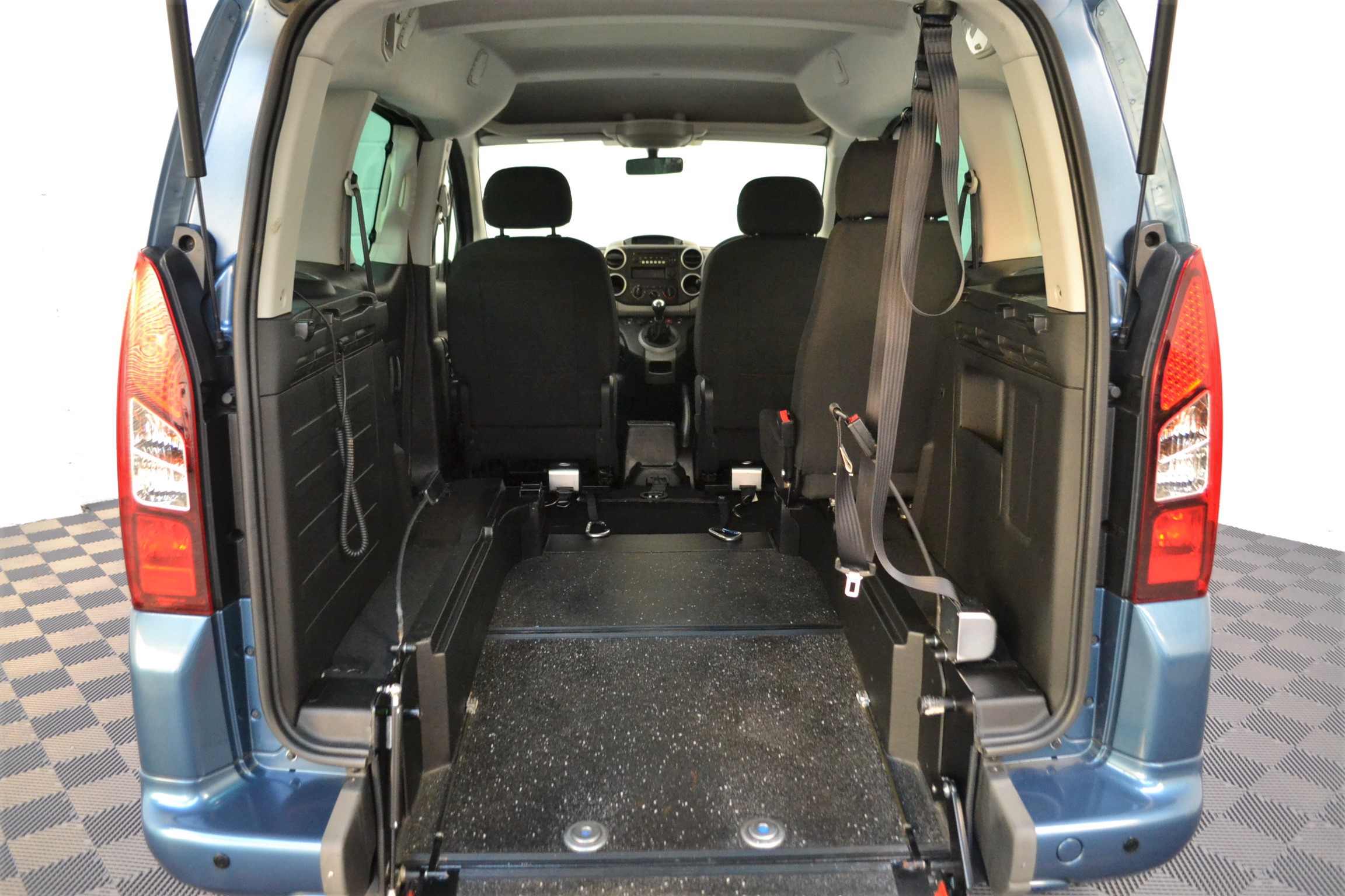 Used WAV Cars For Sale Bristol Wheelchair Accessible Vehicles Used For Sale Somerset Devon Dorset Bath Peugeot Partner SD17 OHS 14