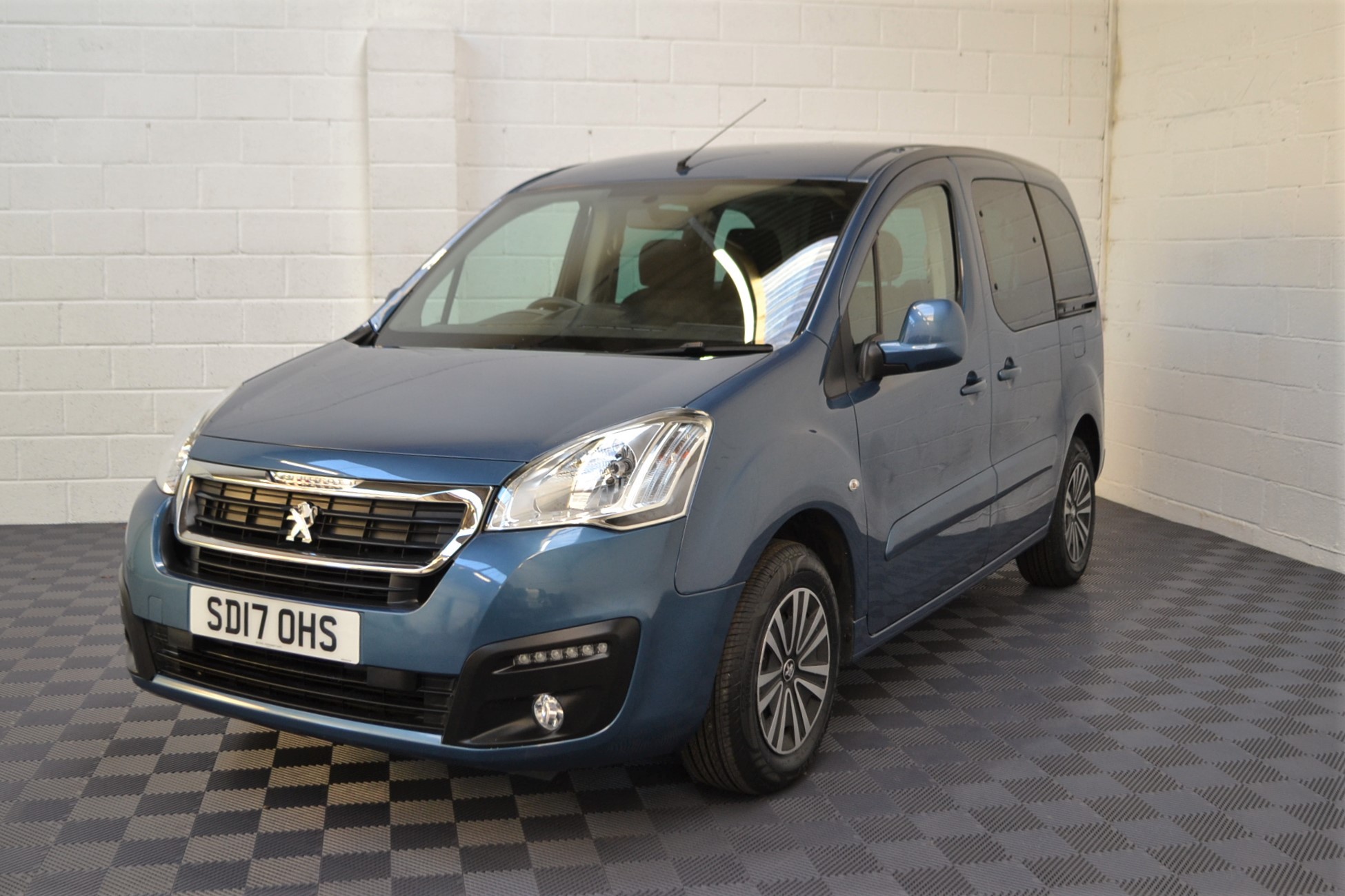 Used WAV Cars For Sale Bristol Wheelchair Accessible Vehicles Used For Sale Somerset Devon Dorset Bath Peugeot Partner SD17 OHS 5