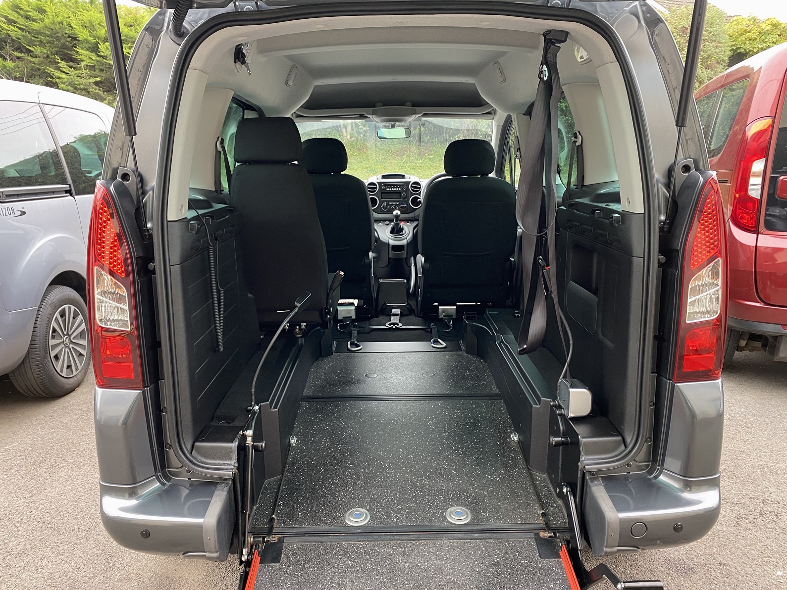 Used WAV Peugeot Partner Disabled Access WAV Cars For Sale Bristol Wheelchair Accessible Vehicles Used For Sale Somerset Devon Dorset Bath SF67 BUO 6