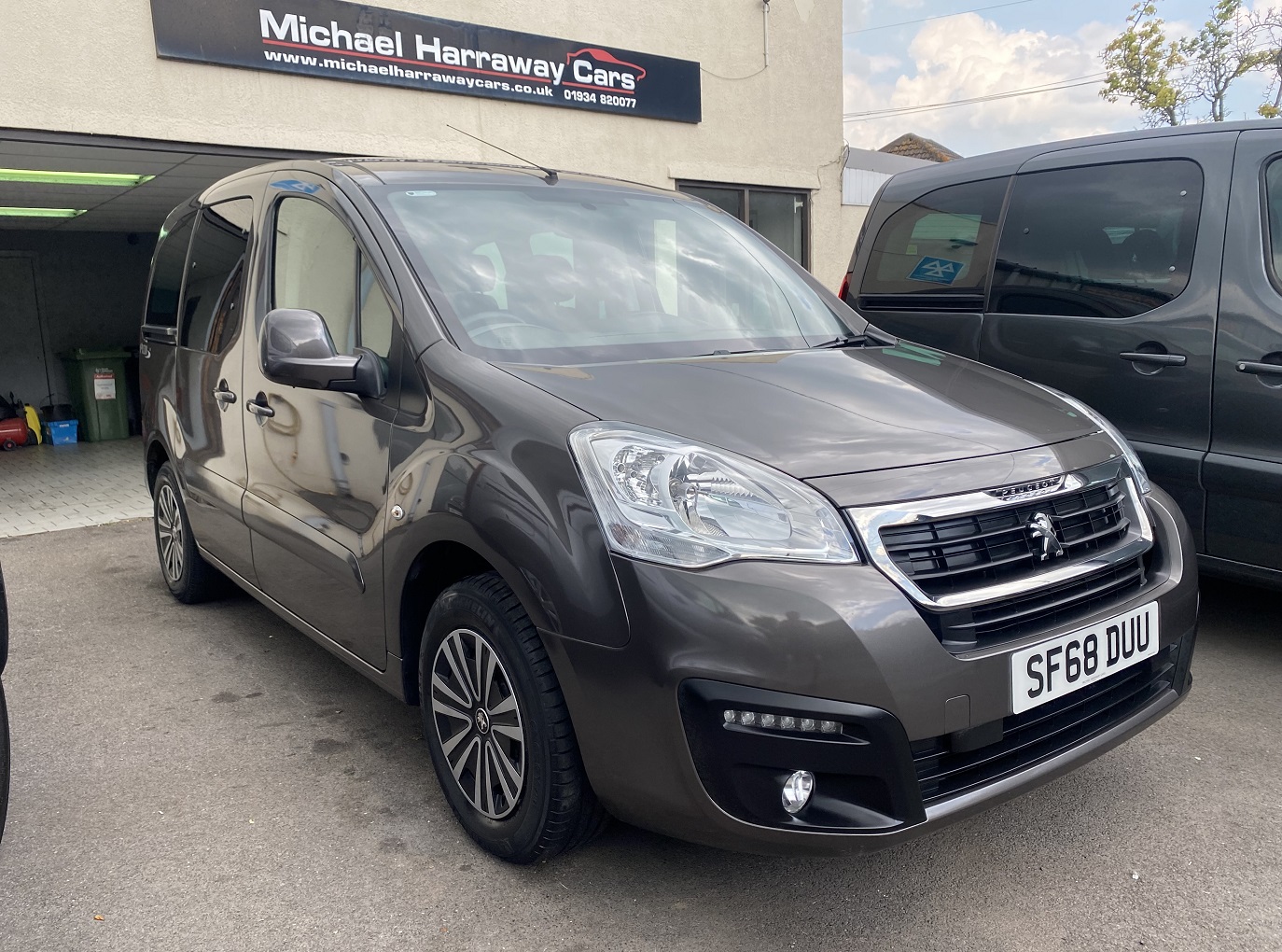 Peugeot Partner WAV Van SF68 DUU (1) Used WAV Peugeot Partner Tepee Disabled Access WAV Cars For Sale Bristol Wheelchair Accessible Vehicles Used For Sale Somerset Devon Dorset Bath SF68 DUU 1