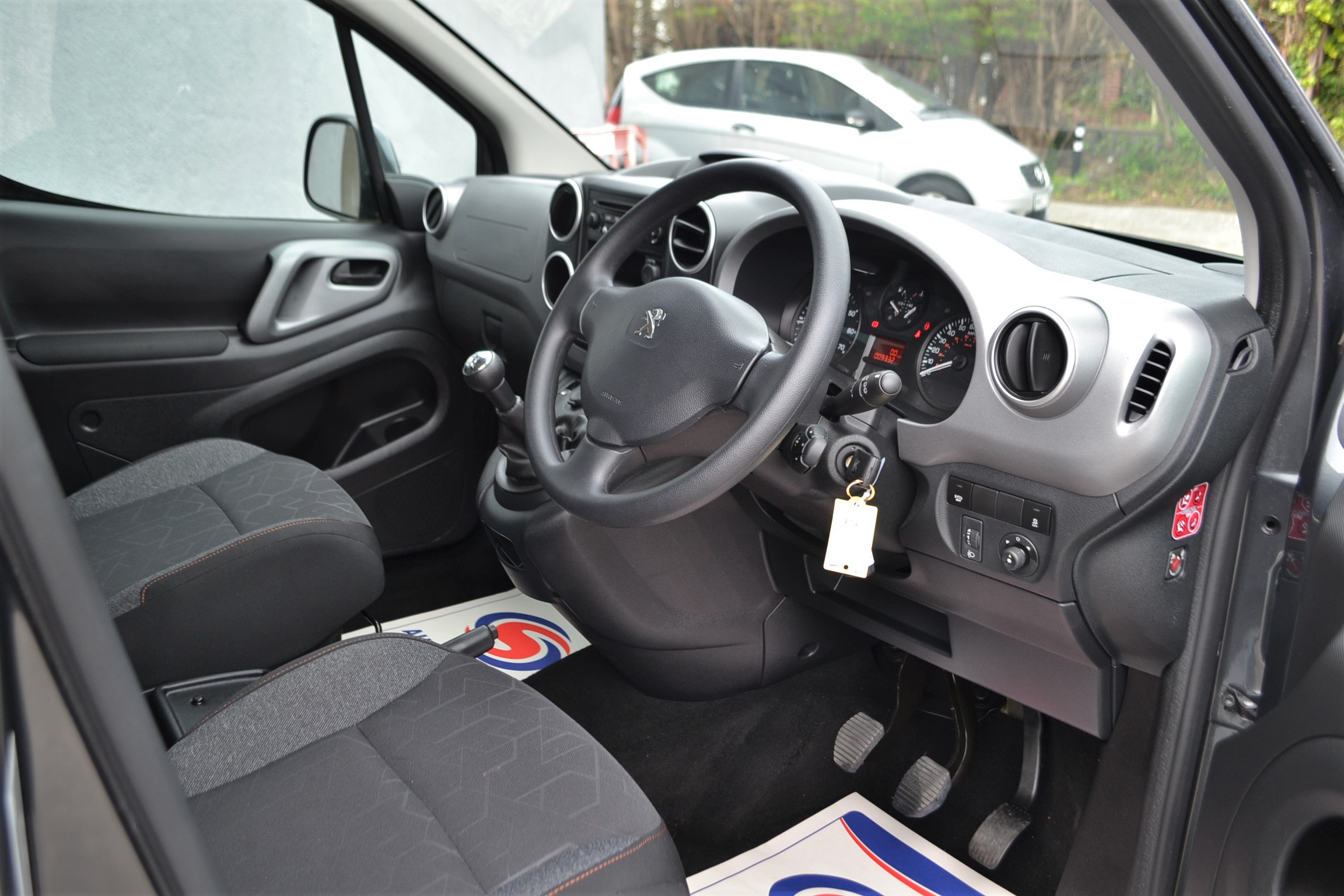 Used Peugeot Partner WAV Cars For Sale Bristol Wheelchair Accessible Vehicles Used For Sale Somerset Devon Dorset Bath SF68 DTK 16