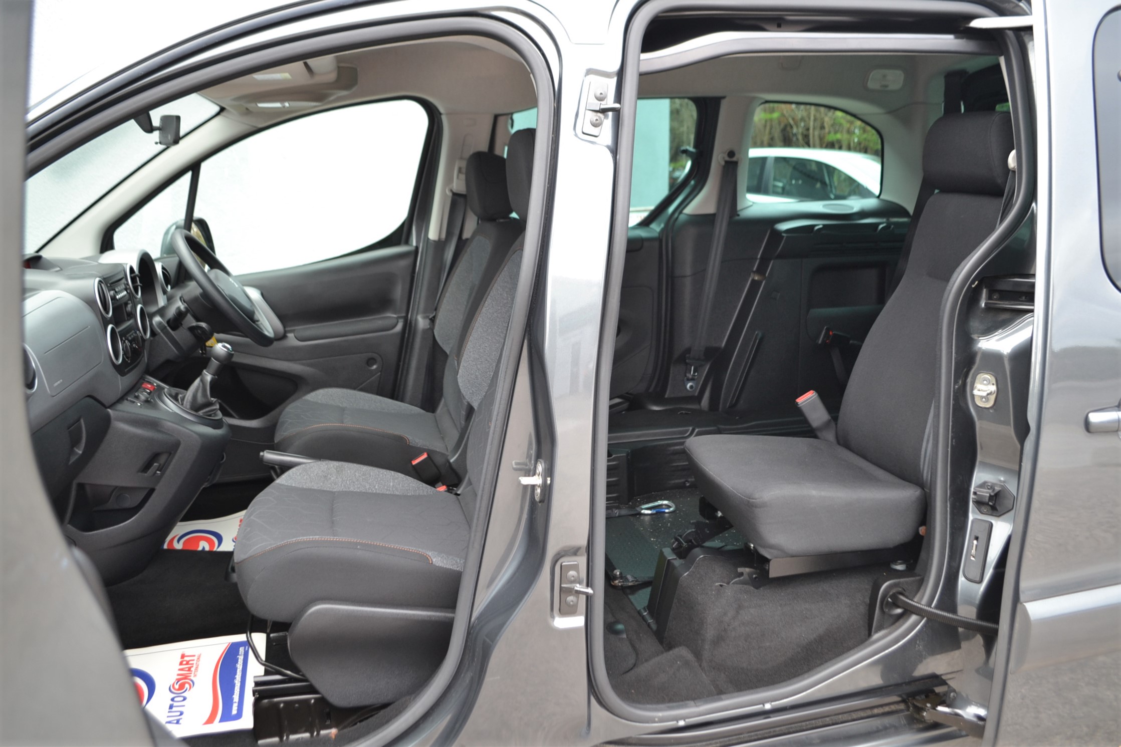 Used Peugeot Partner WAV Cars For Sale Bristol Wheelchair Accessible Vehicles Used For Sale Somerset Devon Dorset Bath SF68 DTK 25