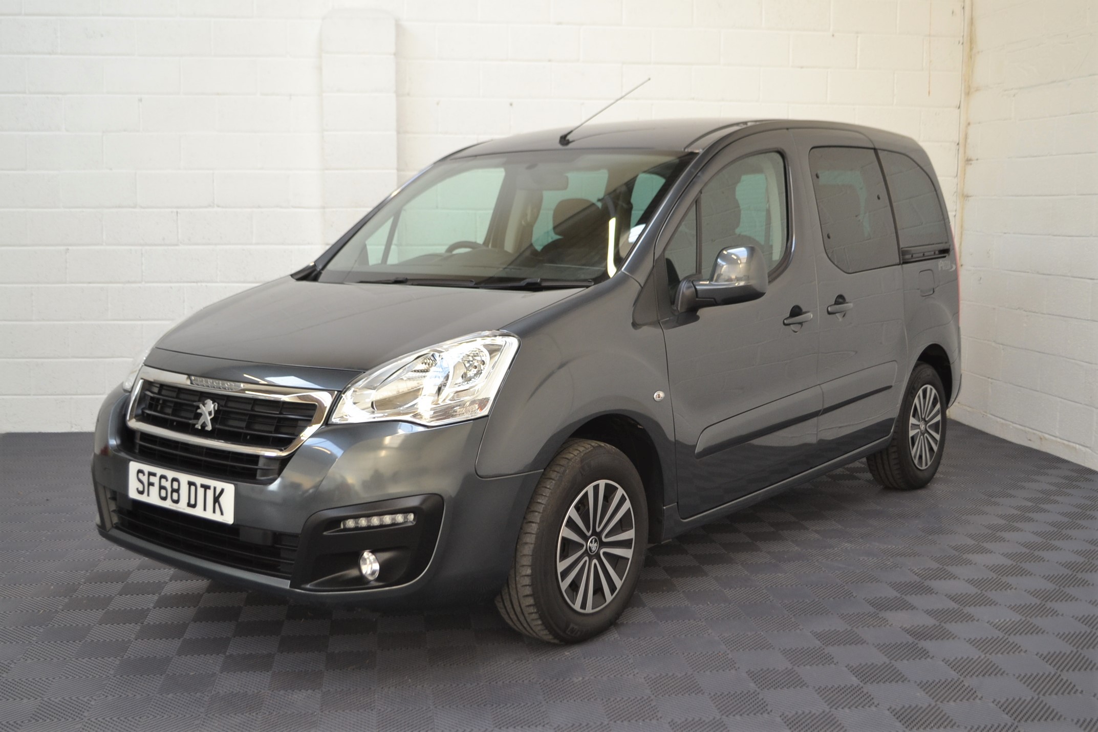 Used Peugeot Partner WAV Cars For Sale Bristol Wheelchair Accessible Vehicles Used For Sale Somerset Devon Dorset Bath SF68 DTK 6