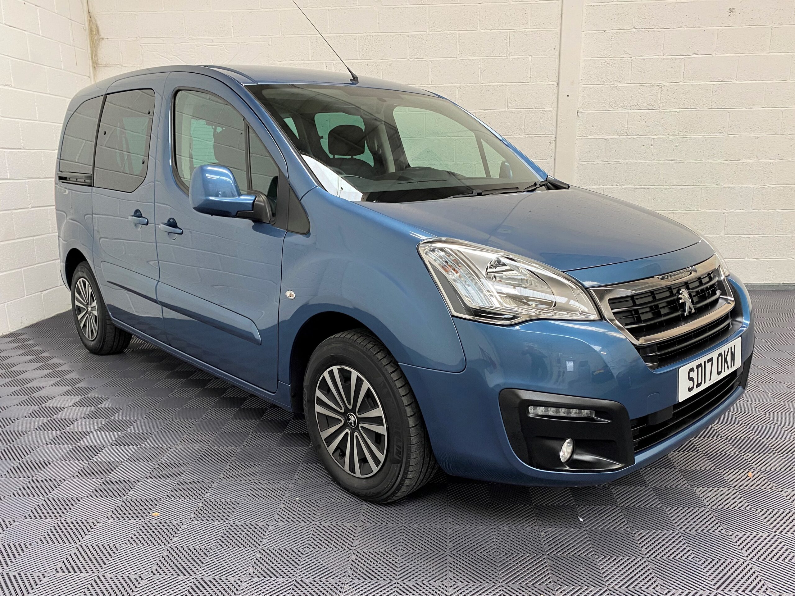 Used Peugeot Partner WAV Cars For Sale Bristol Wheelchair Accessible Vehicles Used For Sale Somerset Devon Dorset Bath SD17 OKW 13