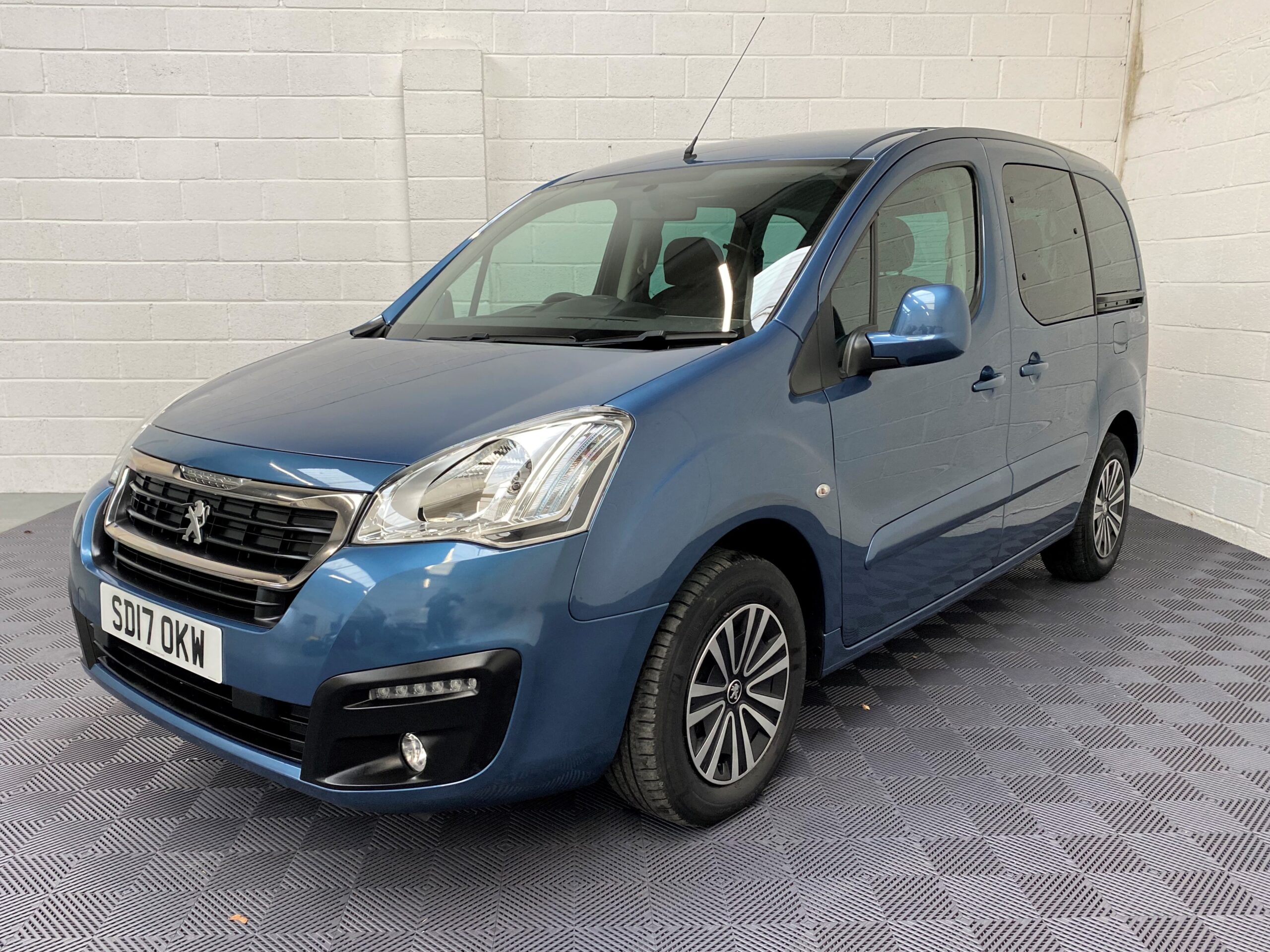 Used Peugeot Partner WAV Cars For Sale Bristol Wheelchair Accessible Vehicles Used For Sale Somerset Devon Dorset Bath SD17 OKW 16