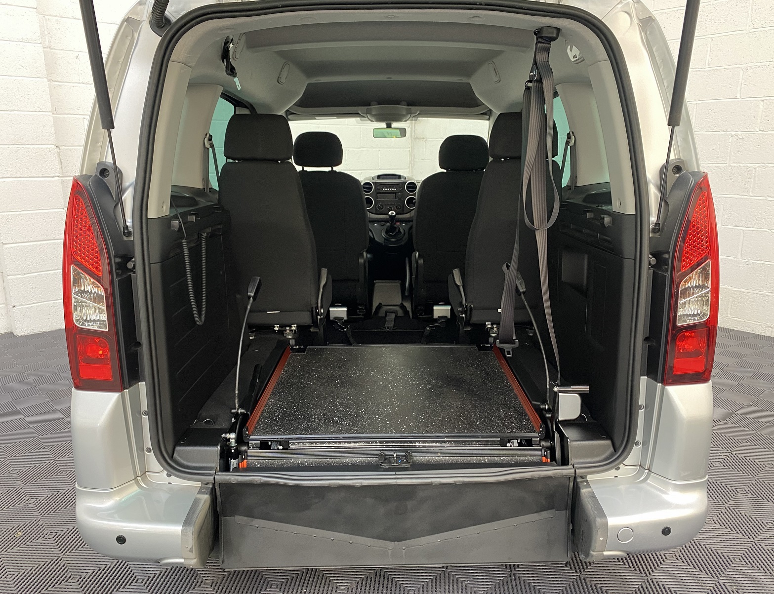 Used WAV Peugeot Partner Tepee 4 Seat Disabled Access WAV Cars For Sale Bristol Wheelchair Accessible Vehicles Used For Sale Somerset Devon Dorset Bath SF67 CZO 10