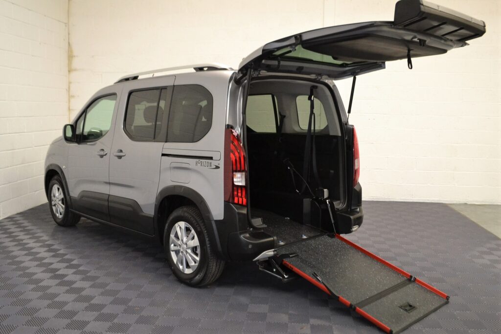 Peugeot Rifter 1.2 Horizon RE Auto 2021/70