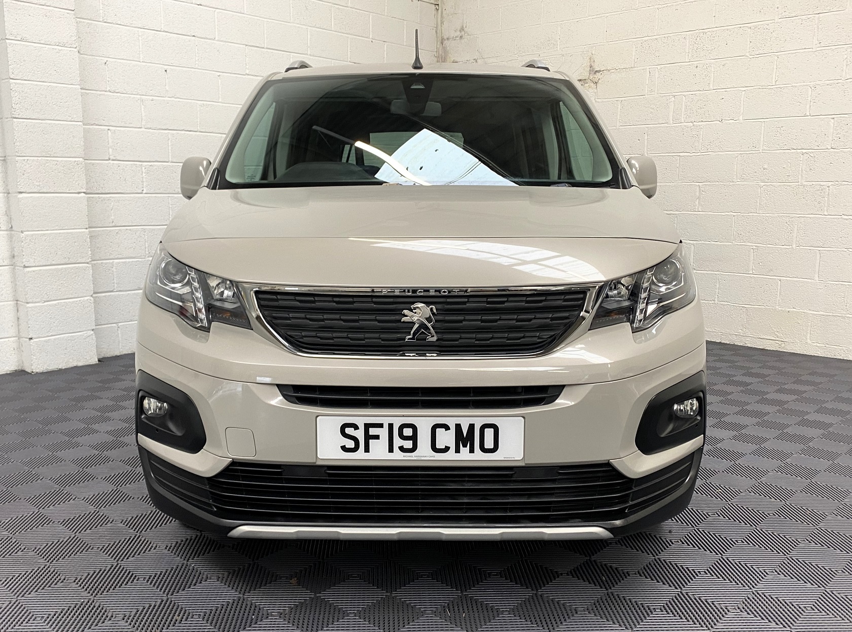 Used WAV Peugeot Rifter 3 Seat Disabled Access WAV Cars For Sale Bristol Wheelchair Accessible Vehicles Used For Sale Somerset Devon Dorset Bath SF19 CMO 3