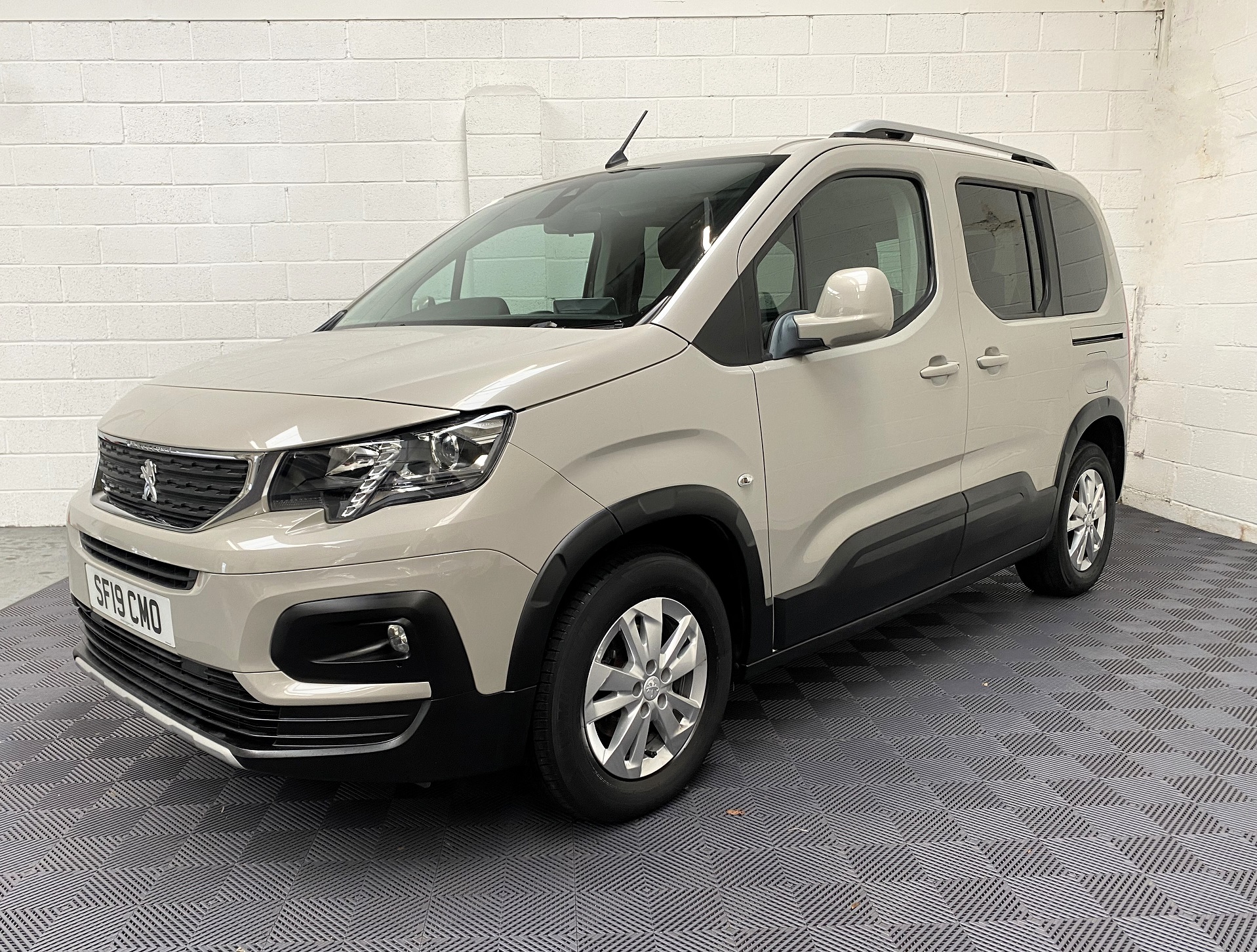 Used WAV Peugeot Rifter 3 Seat Disabled Access WAV Cars For Sale Bristol Wheelchair Accessible Vehicles Used For Sale Somerset Devon Dorset Bath SF19 CMO 4