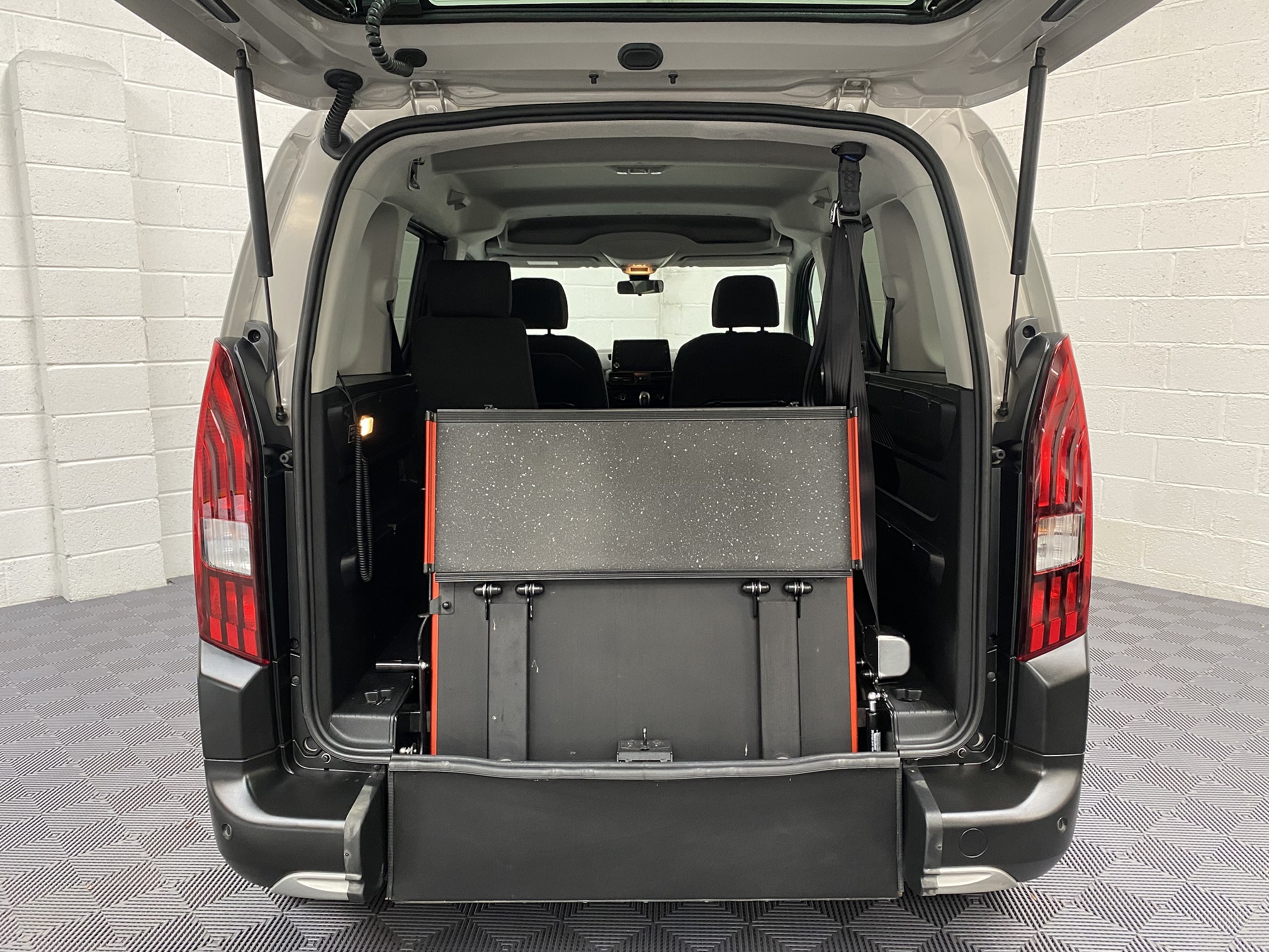 Used WAV Peugeot Rifter 3 Seat Disabled Access WAV Cars For Sale Bristol Wheelchair Accessible Vehicles Used For Sale Somerset Devon Dorset Bath SF19 CMO 9