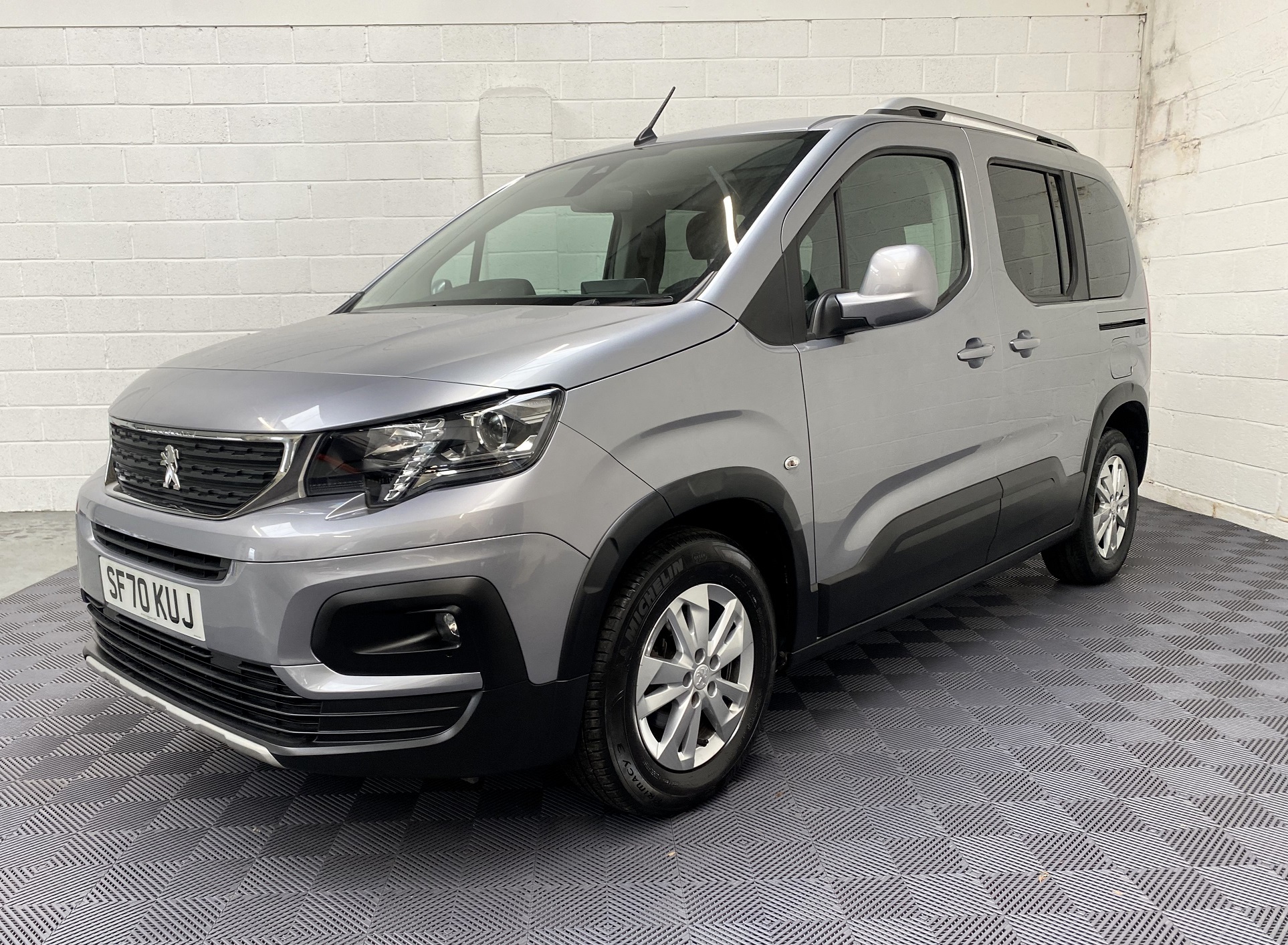 Used WAV Peugeot Rifter 3 Seat Disabled Access WAV Cars For Sale Bristol Wheelchair Accessible Vehicles Used For Sale Somerset Devon Dorset Bath SF70 KUJ 4