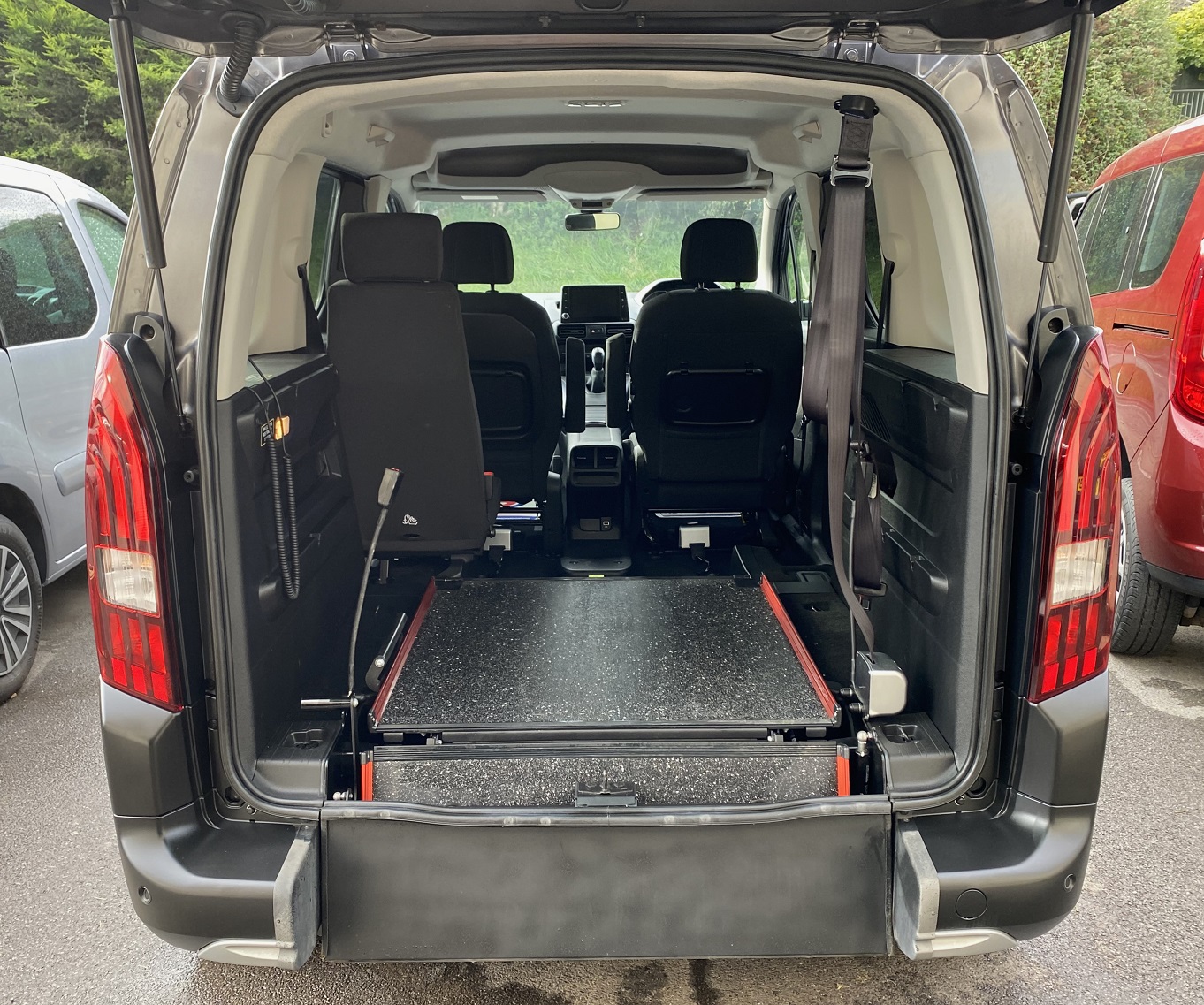 Used WAV Peugeot Rifter Disabled Access WAV Cars For Sale Bristol Wheelchair Accessible Vehicles Used For Sale Somerset Devon Dorset Bath SF20 FYP 10