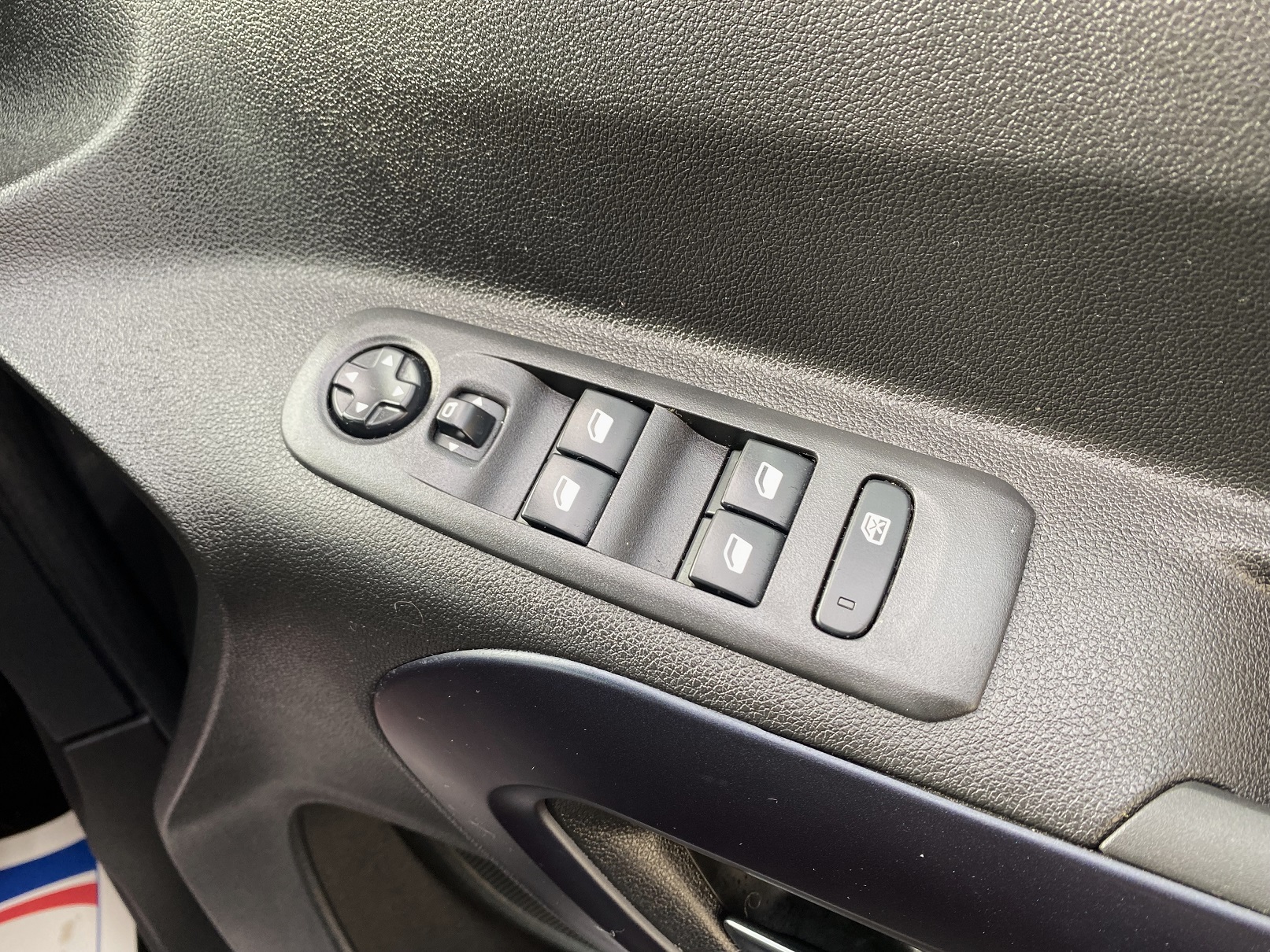 Used WAV Peugeot Rifter Disabled Access WAV Cars For Sale Bristol Wheelchair Accessible Vehicles Used For Sale Somerset Devon Dorset Bath SF20 FYP 14