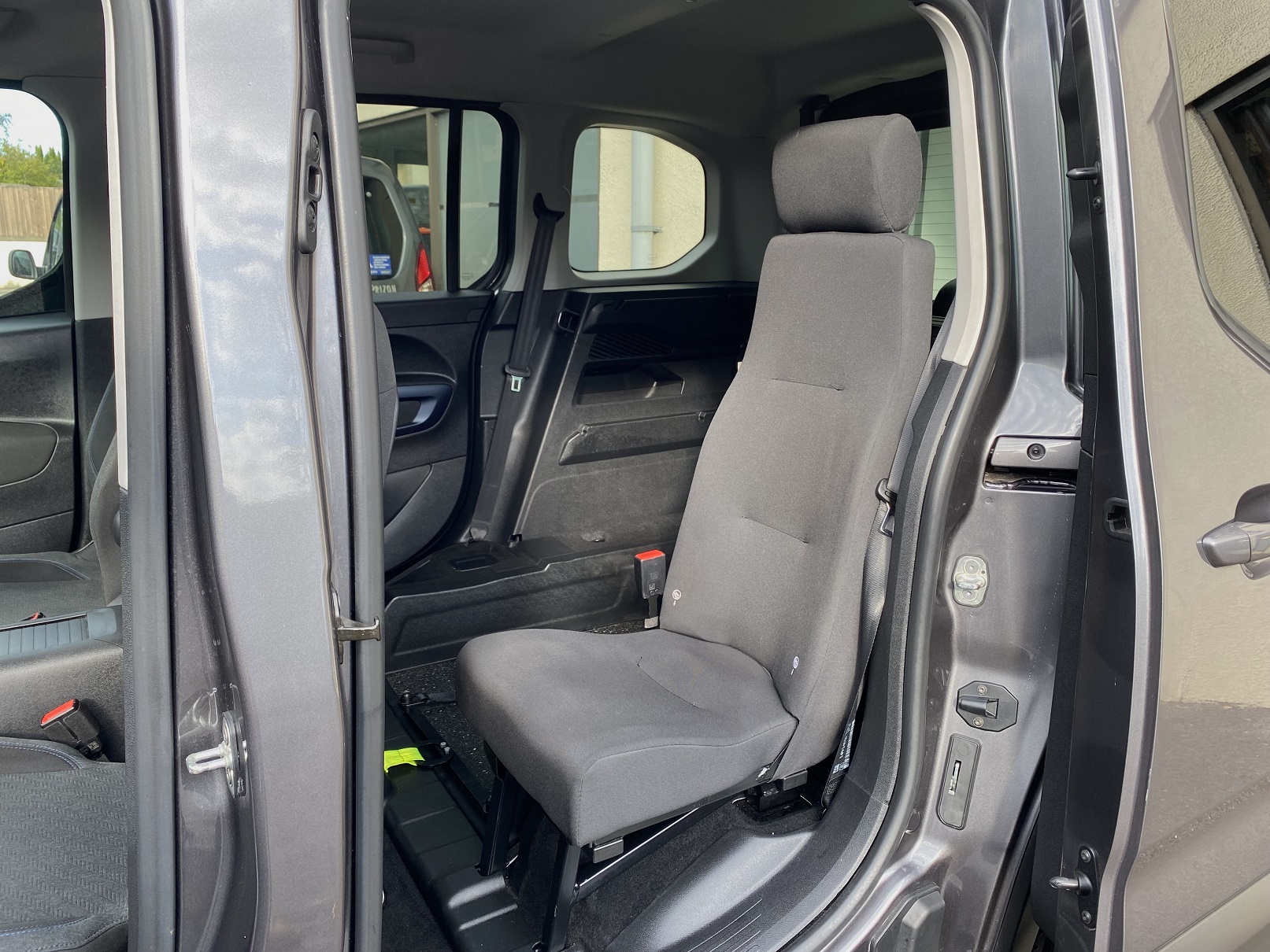 Used WAV Peugeot Rifter Disabled Access WAV Cars For Sale Bristol Wheelchair Accessible Vehicles Used For Sale Somerset Devon Dorset Bath SF20 FYP 18