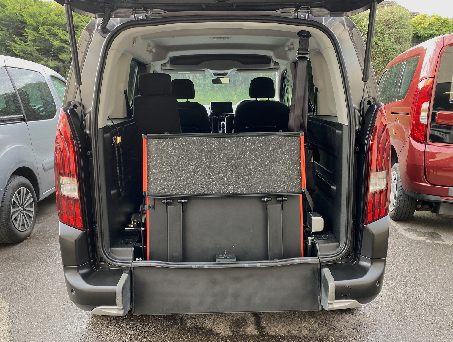 Used WAV Peugeot Rifter Disabled Access WAV Cars For Sale Bristol Wheelchair Accessible Vehicles Used For Sale Somerset Devon Dorset Bath SF20 FYP 8