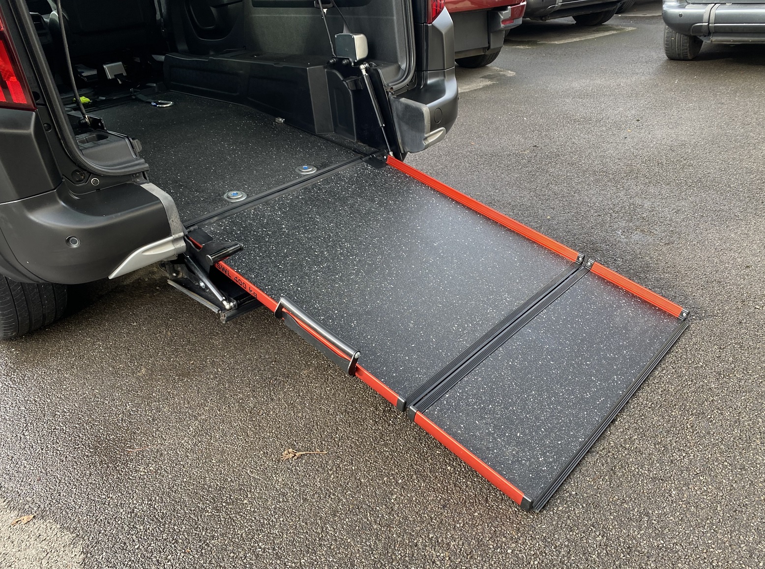 Used WAV Peugeot Rifter Disabled Access WAV Cars For Sale Bristol Wheelchair Accessible Vehicles Used For Sale Somerset Devon Dorset Bath SF20 FYP 9