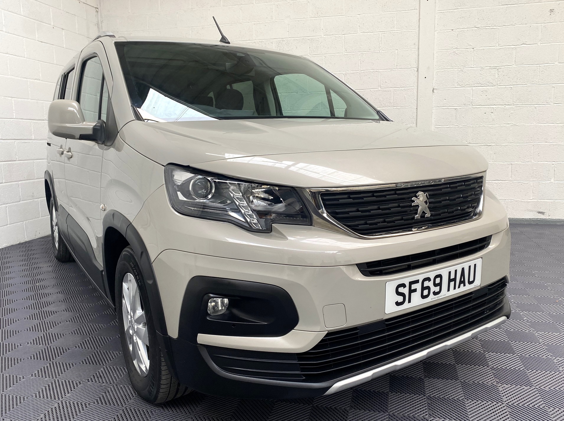 Used Peugeot Rifter 3 Seat WAV Cars For Sale Bristol Wheelchair Accessible Vehicles Used For Sale Somerset Devon Dorset Bath SF69 HAU 2