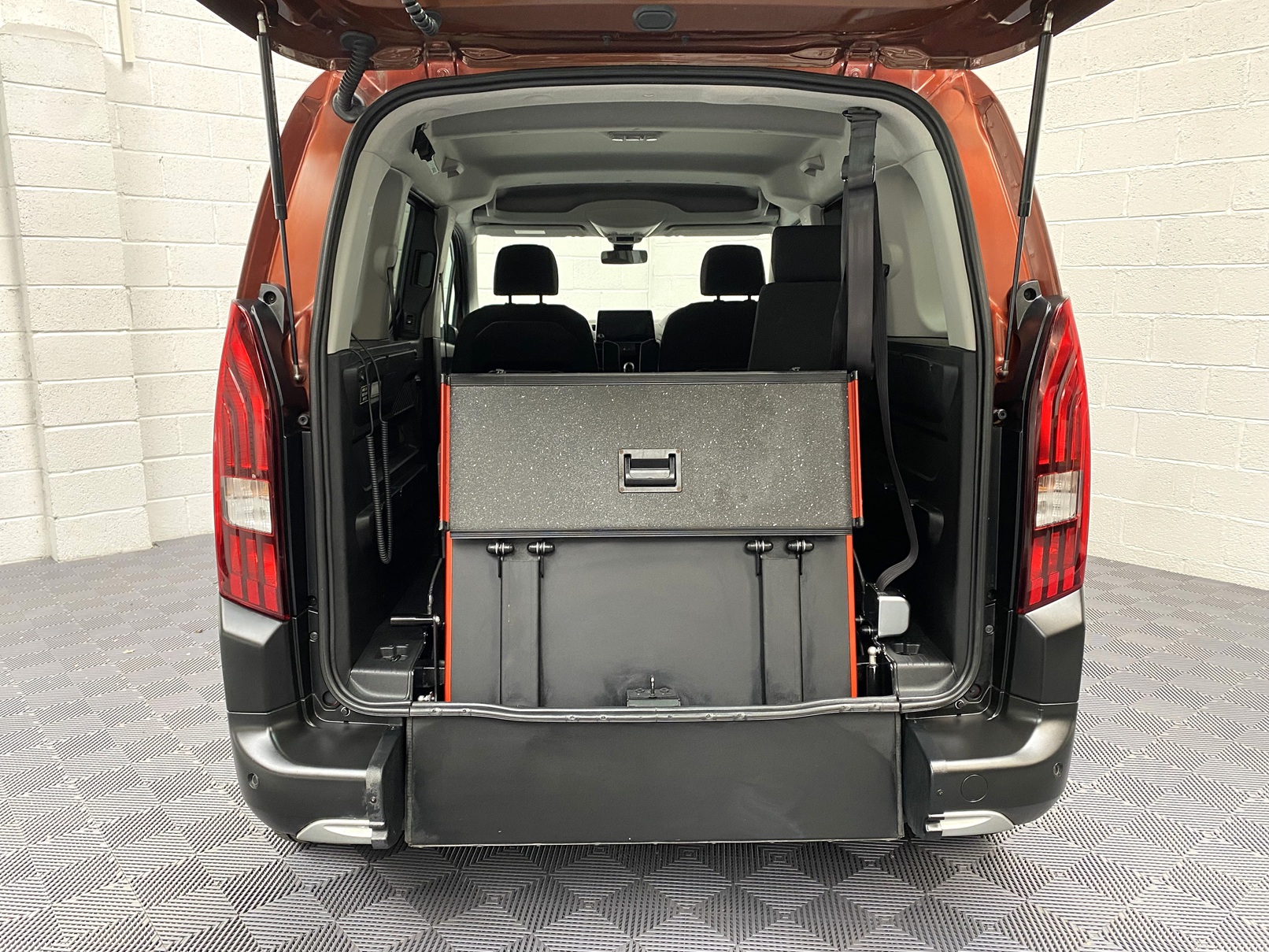 Used WAV Peugeot Rifter 3 Seat Disabled Access WAV Cars For Sale Bristol Wheelchair Accessible Vehicles Used For Sale Somerset Devon Dorset Bath SF69 HCV 21