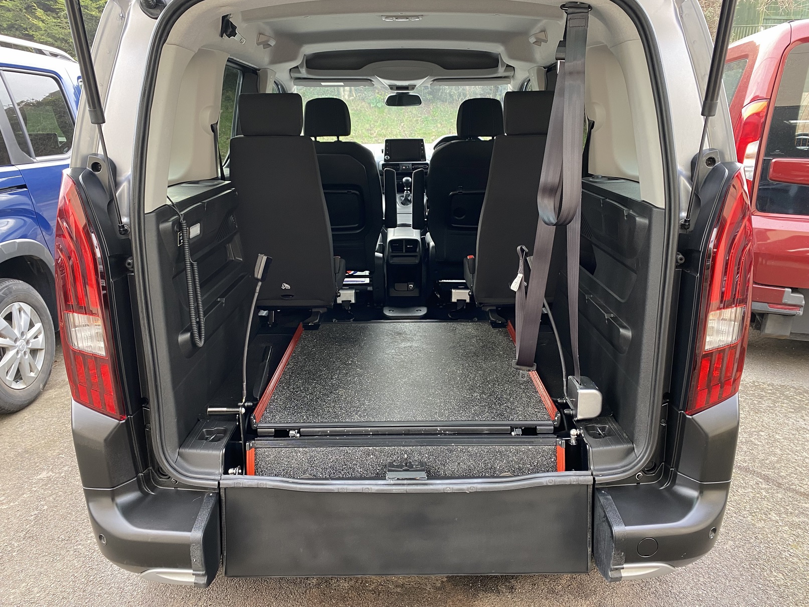 Used WAV Peugeot Rifter 3 Seat Disabled Access WAV Cars For Sale Bristol Wheelchair Accessible Vehicles Used For Sale Somerset Devon Dorset Bath SH72 VMM 11