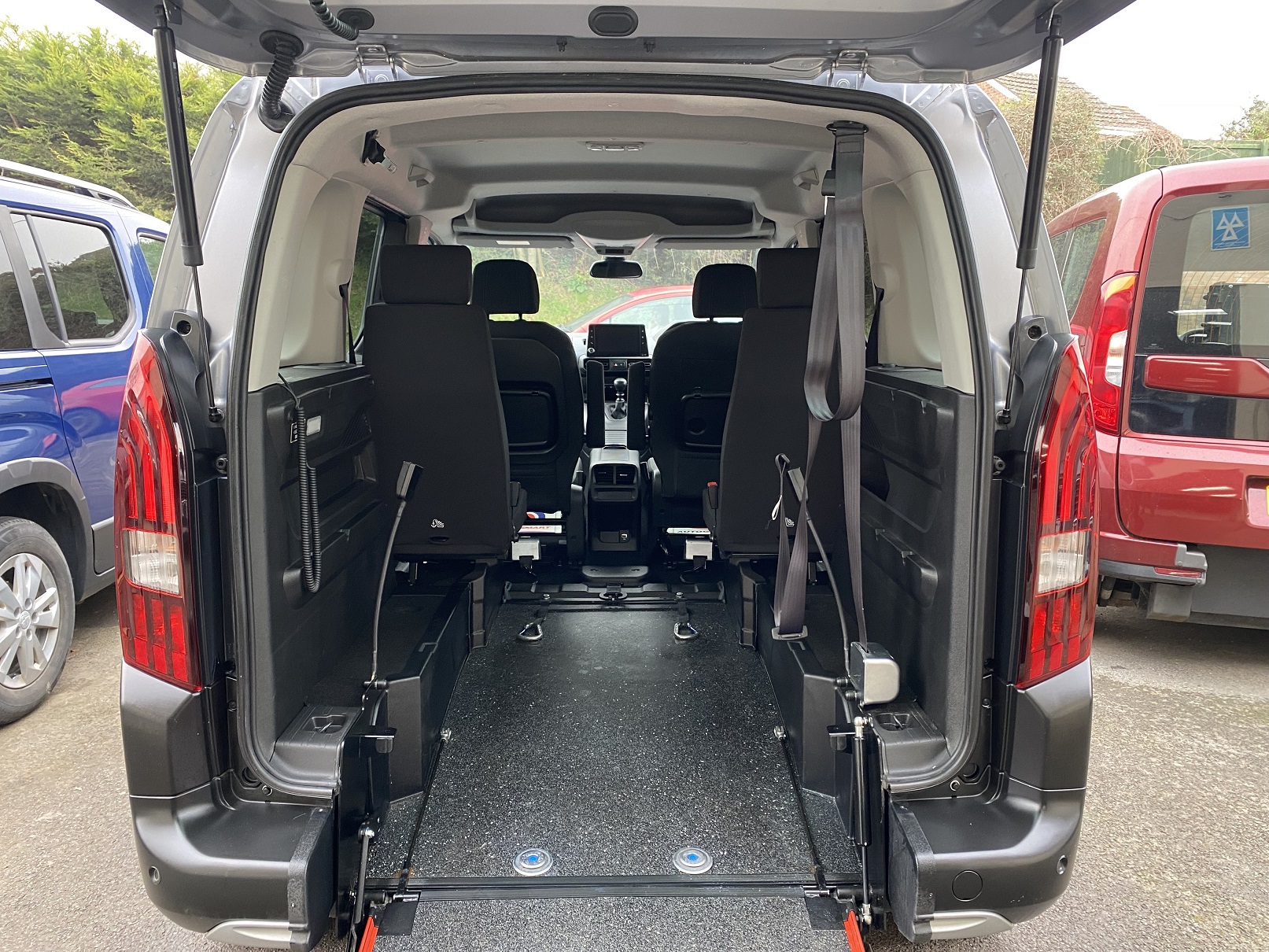 Used WAV Peugeot Rifter 3 Seat Disabled Access WAV Cars For Sale Bristol Wheelchair Accessible Vehicles Used For Sale Somerset Devon Dorset Bath SH72 VMM 3