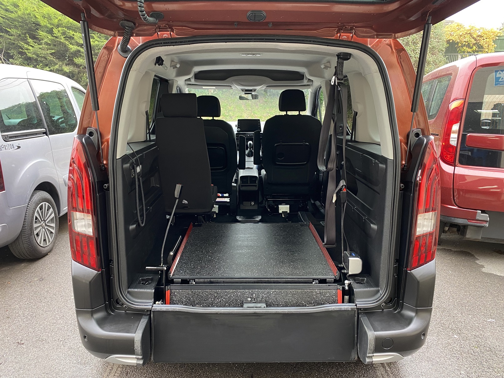 Used WAV Peugeot Rifter Disabled Access WAV Cars For Sale Bristol Wheelchair Accessible Vehicles Used For Sale Somerset Devon Dorset Bath SF19 BAV 12