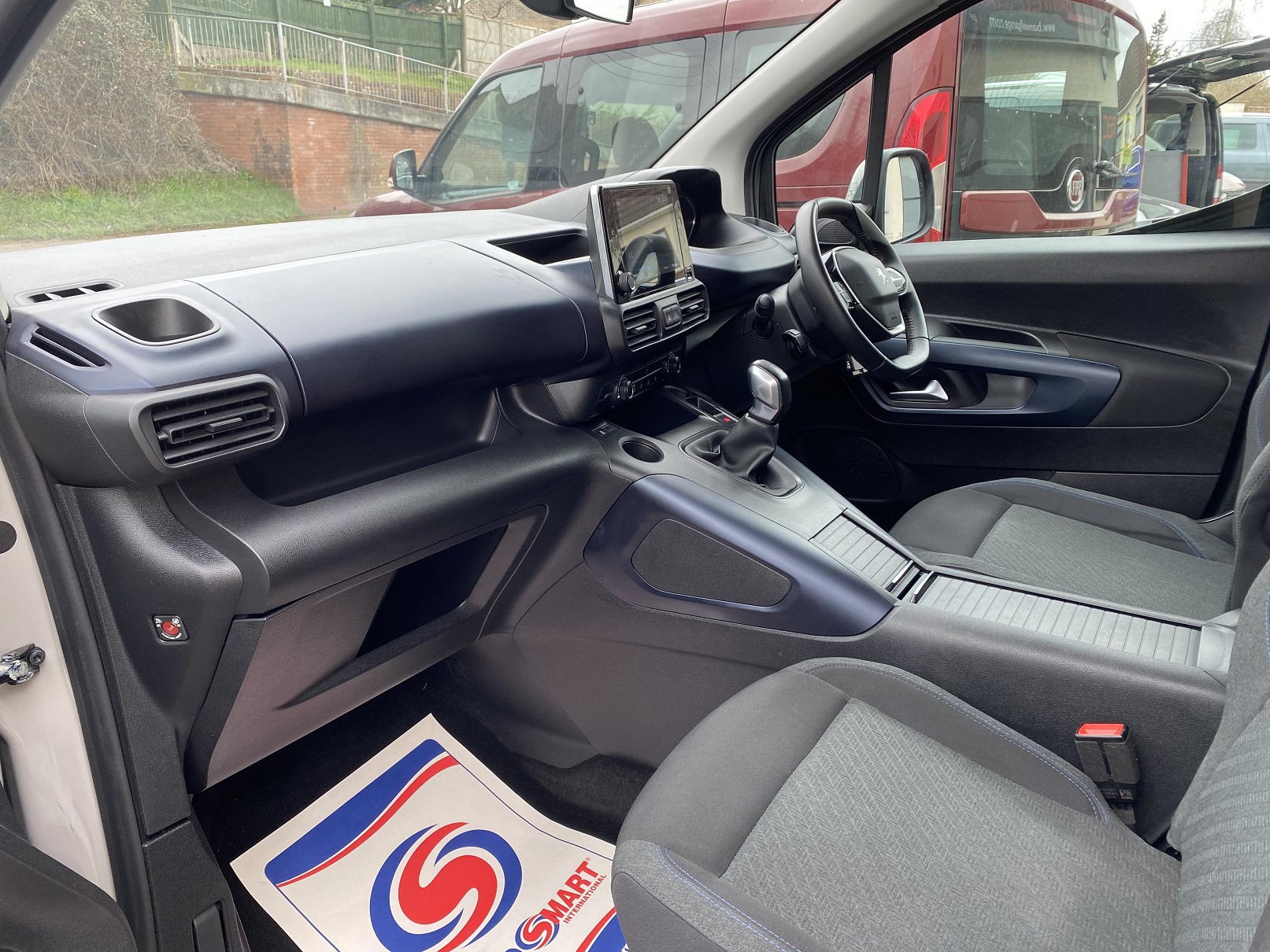 Peugeot Rifter Wheelchair Accessible SF20 HHD (14) Used WAV Peugeot Rifter 3 Seat Disabled Access WAV Cars For Sale Bristol Wheelchair Accessible Vehicles Used For Sale Somerset Devon Dorset Bath SF20 HHD 14