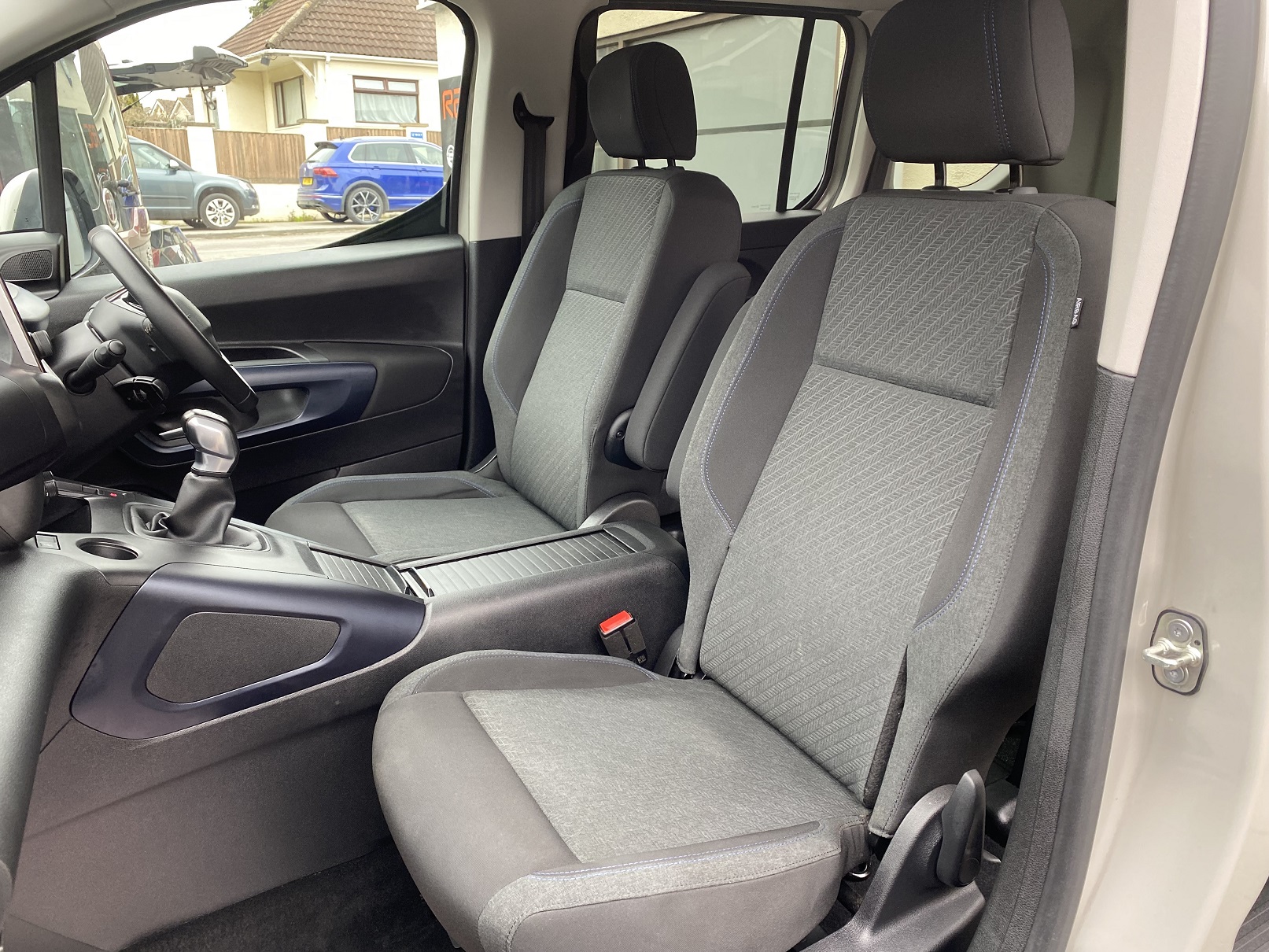 Peugeot Rifter Wheelchair Accessible SF20 HHD (15) Used WAV Peugeot Rifter 3 Seat Disabled Access WAV Cars For Sale Bristol Wheelchair Accessible Vehicles Used For Sale Somerset Devon Dorset Bath SF20 HHD 15