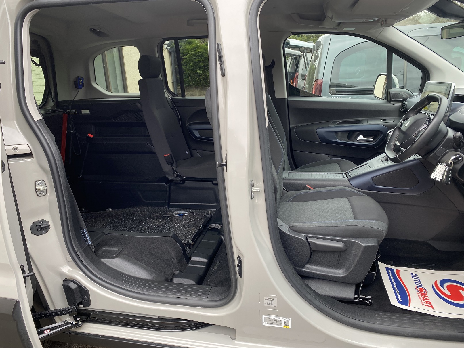 Peugeot Rifter Wheelchair Accessible SF20 HHD (21) Used WAV Peugeot Rifter 3 Seat Disabled Access WAV Cars For Sale Bristol Wheelchair Accessible Vehicles Used For Sale Somerset Devon Dorset Bath SF20 HHD 21