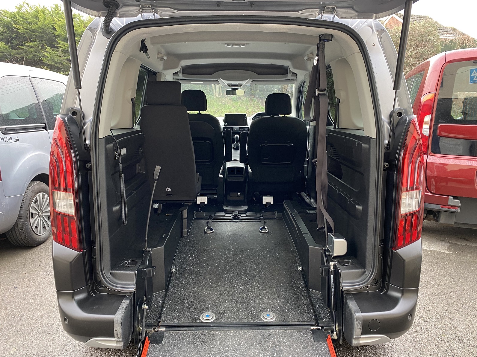 Used WAV Peugeot Rifter 3 Seat Disabled Access WAV Cars For Sale Bristol Wheelchair Accessible Vehicles Used For Sale Somerset Devon Dorset Bath SF69 HMH 11