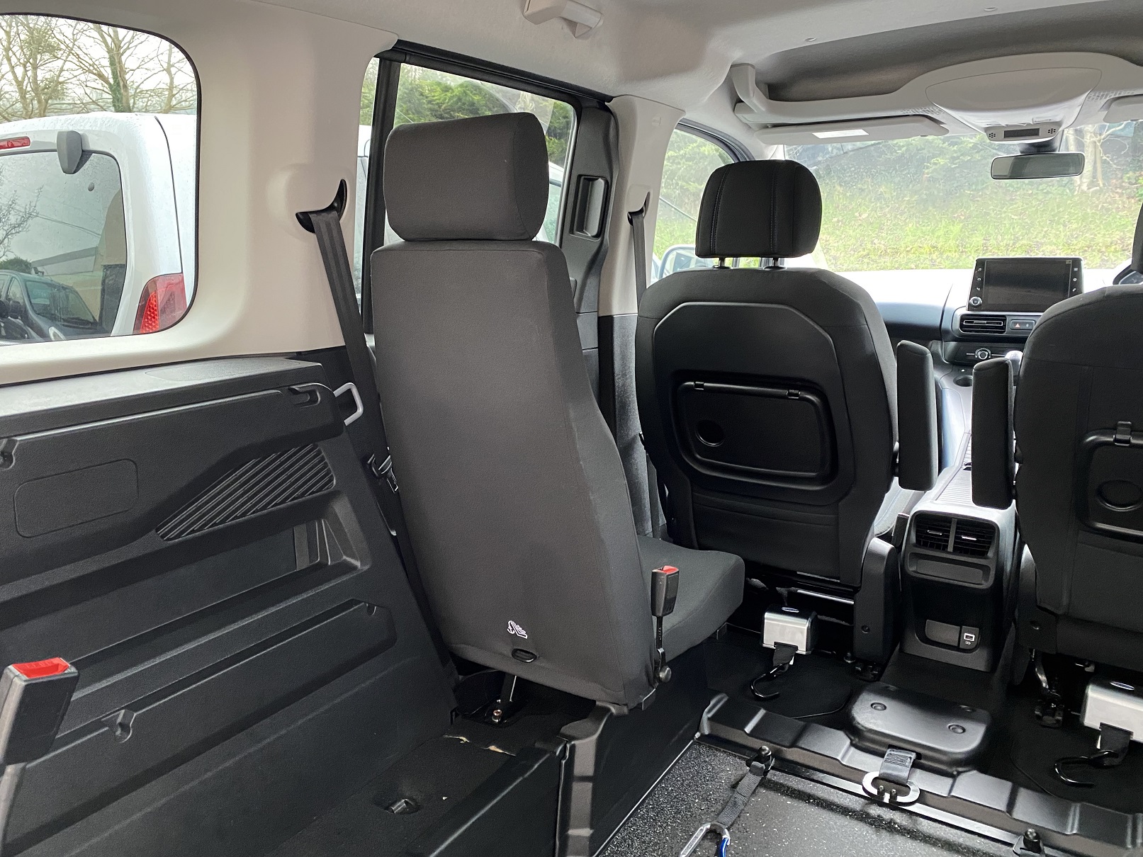 Used WAV Peugeot Rifter 3 Seat Disabled Access WAV Cars For Sale Bristol Wheelchair Accessible Vehicles Used For Sale Somerset Devon Dorset Bath SF69 HMH 12