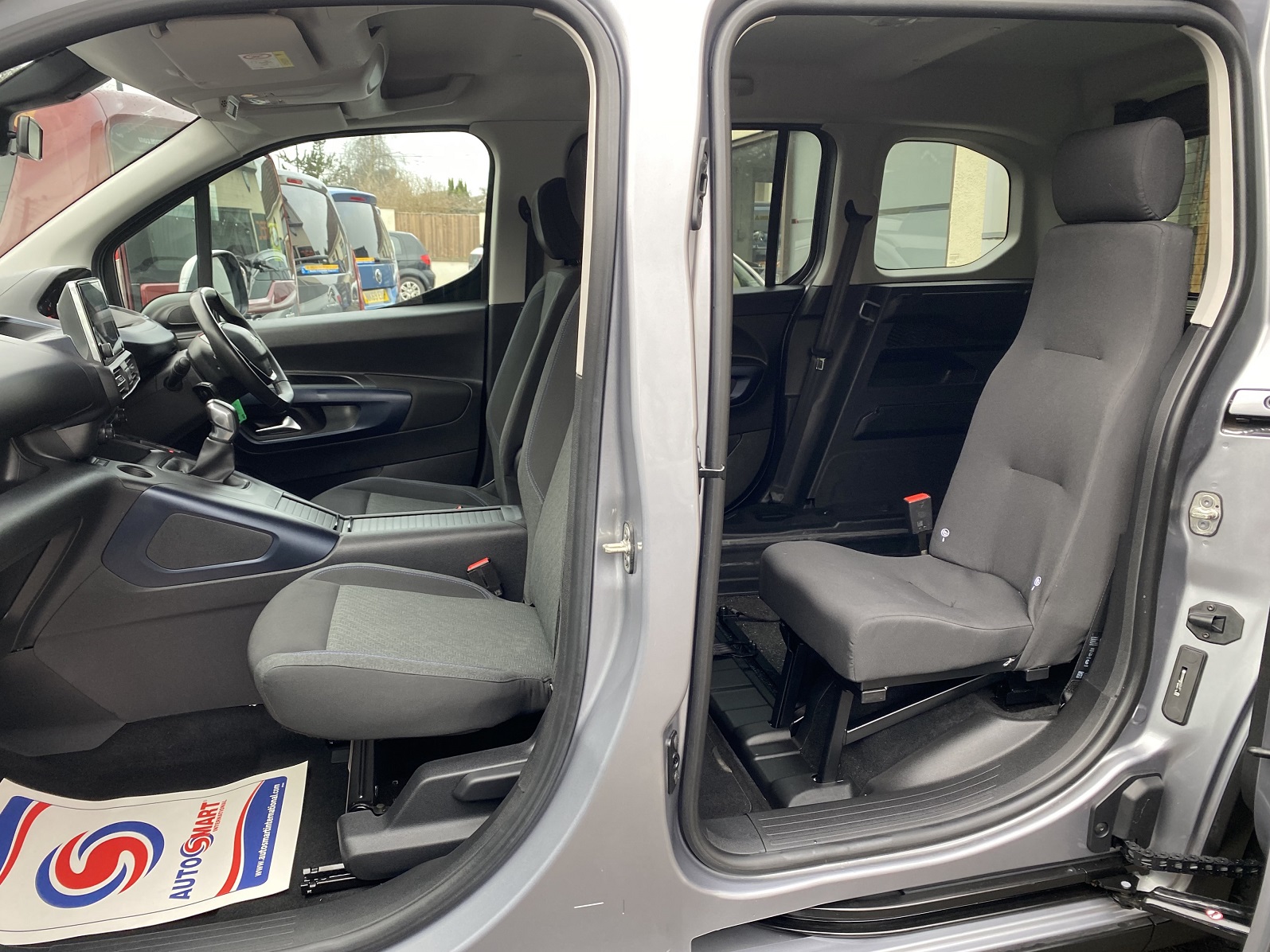 Used WAV Peugeot Rifter 3 Seat Disabled Access WAV Cars For Sale Bristol Wheelchair Accessible Vehicles Used For Sale Somerset Devon Dorset Bath SF69 HMH 22