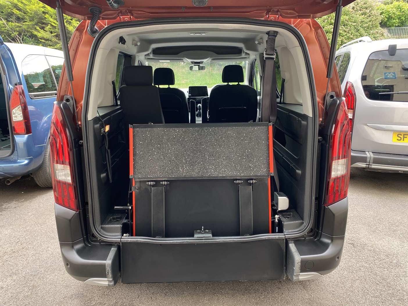 Used WAV Peugeot Rifter Disabled Access WAV Cars For Sale Bristol Wheelchair Accessible Vehicles Used For Sale Somerset Devon Dorset Bath SF69 JKK 4