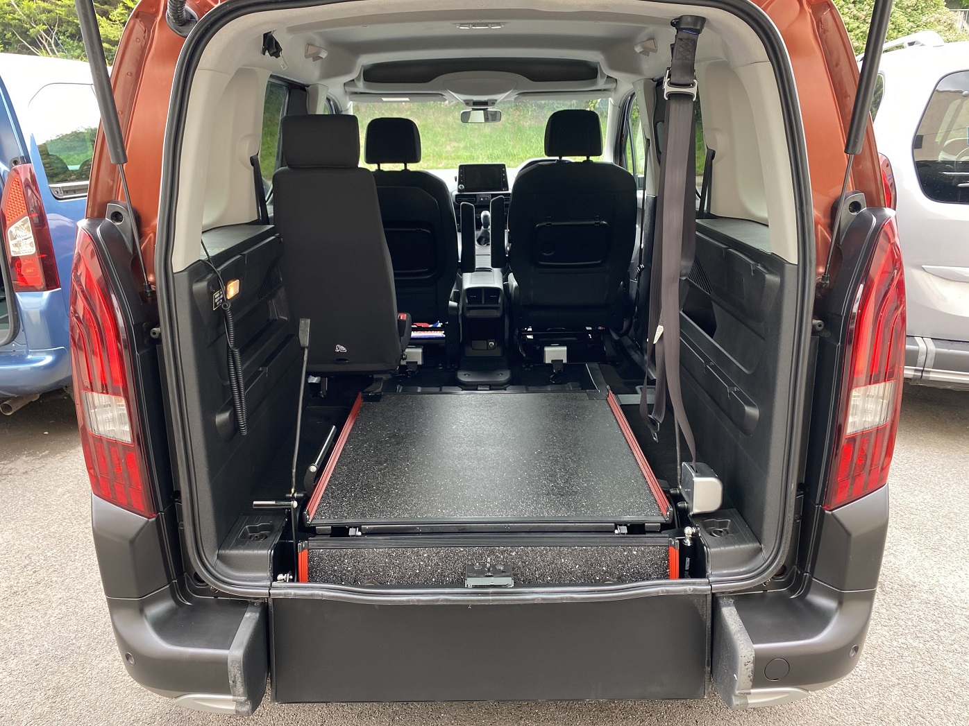 Used WAV Peugeot Rifter Disabled Access WAV Cars For Sale Bristol Wheelchair Accessible Vehicles Used For Sale Somerset Devon Dorset Bath SF69 JKK 5