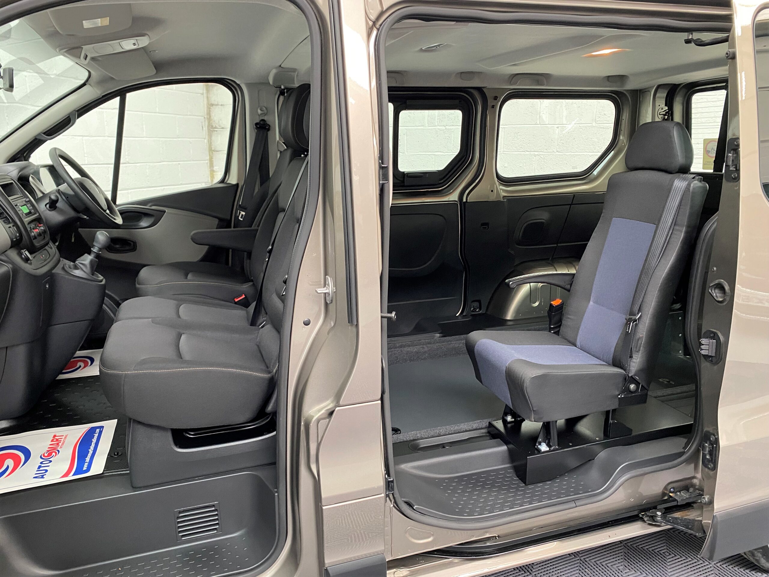 Used Renault Trafic WAV Cars For Sale Bristol Wheelchair Accessible Vehicles Used For Sale Somerset Devon Dorset Bath OU68 CAO 10