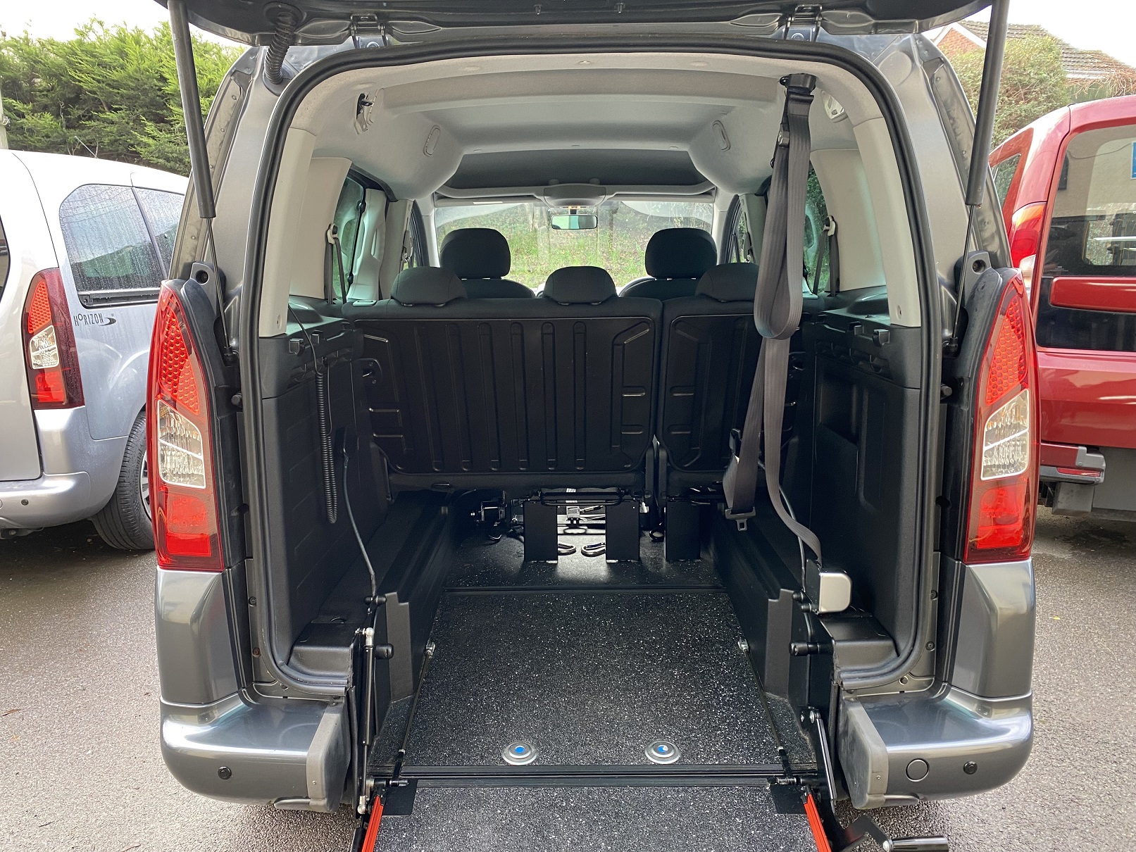 Used WAV 5 Seat Peugeot Partner Disabled Access WAV Cars For Sale Bristol Wheelchair Accessible Vehicles Used For Sale Somerset Devon Dorset Bath SD17 PXP 10