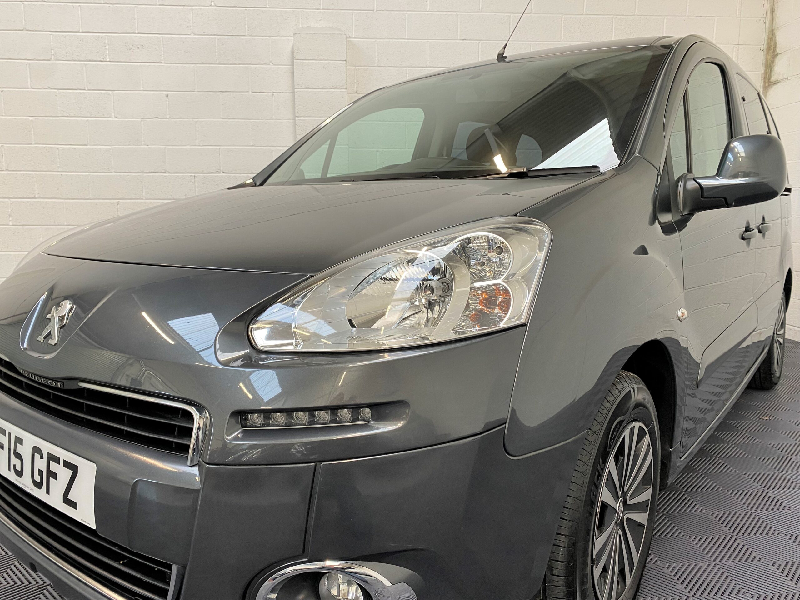Used Peugeot Partner Auto WAV Cars For Sale Bristol Wheelchair Accessible Vehicles Used For Sale Somerset Devon Dorset Bath SF15 GFZ 11