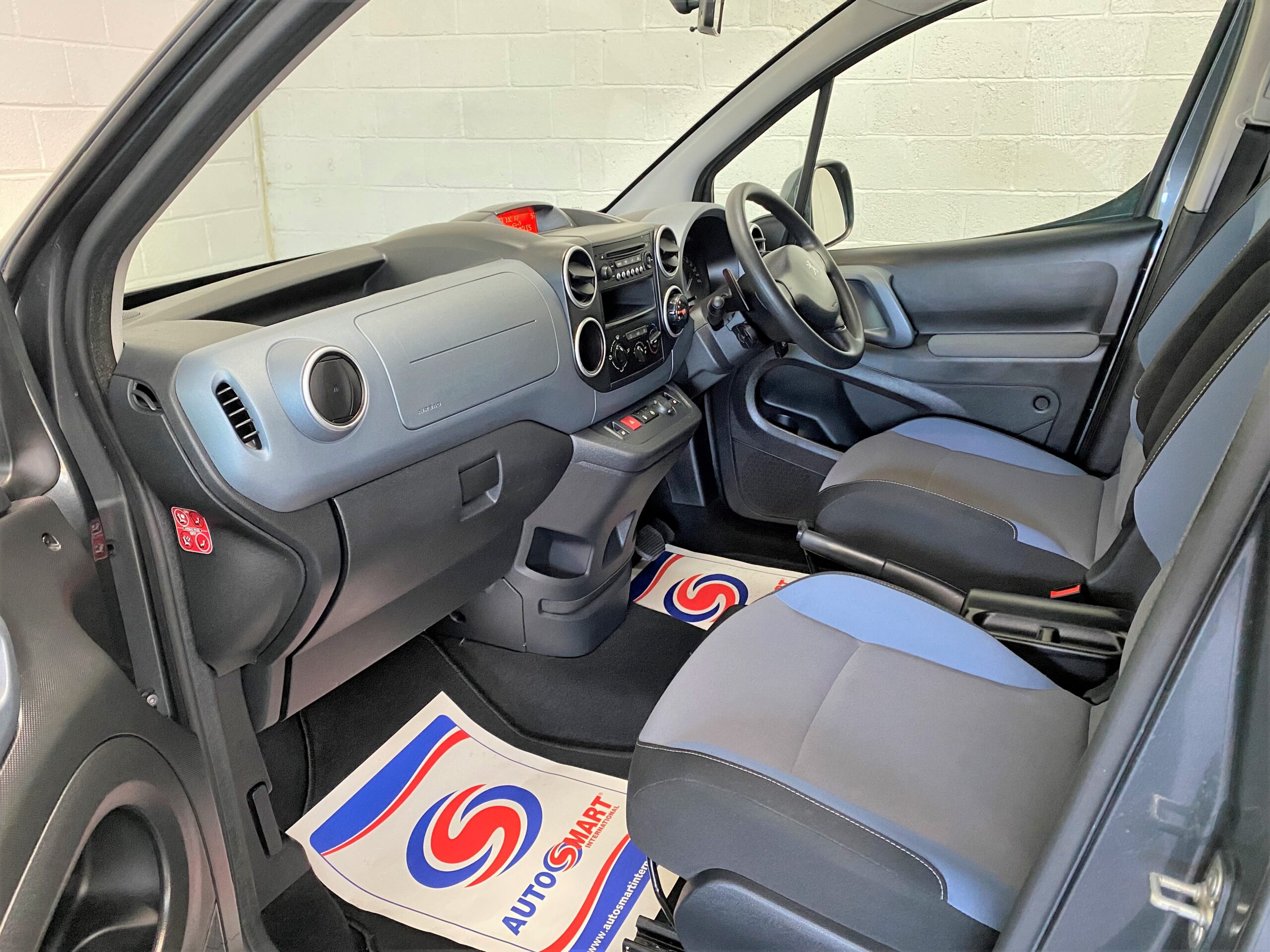 Used Peugeot Partner Auto WAV Cars For Sale Bristol Wheelchair Accessible Vehicles Used For Sale Somerset Devon Dorset Bath SF15 GFZ 13