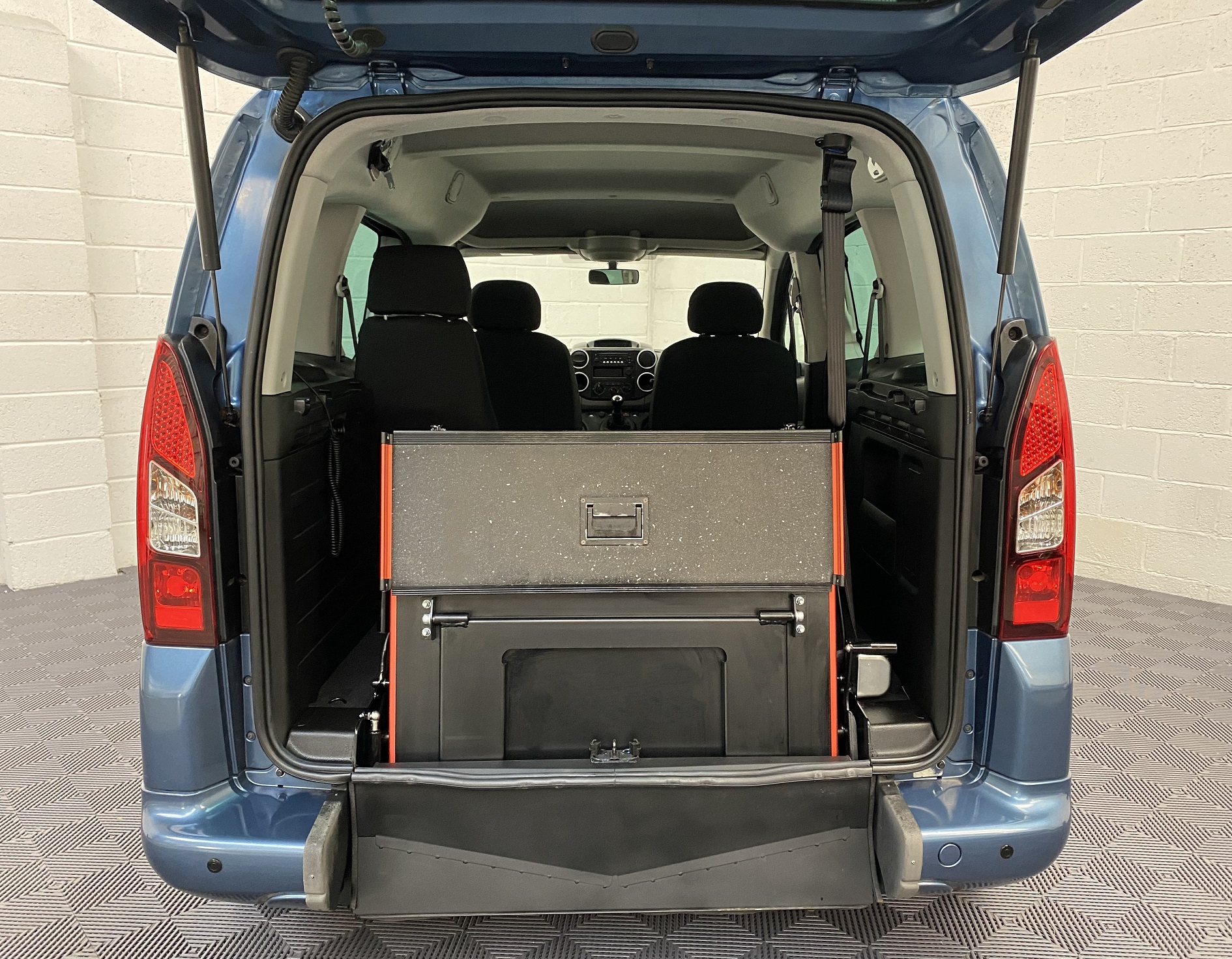 Used Peugeot Partner Tepee 3 Seat WAV Cars For Sale Bristol Wheelchair Accessible Vehicles Used For Sale Somerset Devon Dorset Bath SF18 HXU 6