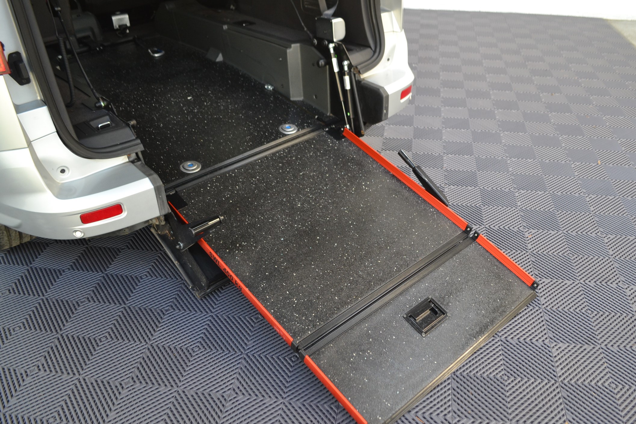 Used WAV Cars For Sale Bristol Wheelchair Accessible Vehicles Used For Sale Somerset Devon Dorset Bath Citroen Ford Tourneo Connect SF67 JMX 14