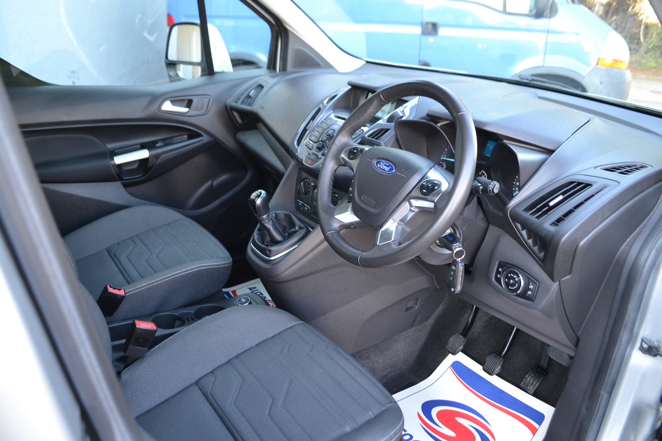 Used WAV Cars For Sale Bristol Wheelchair Accessible Vehicles Used For Sale Somerset Devon Dorset Bath Citroen Ford Tourneo Connect SF67 JMX 15