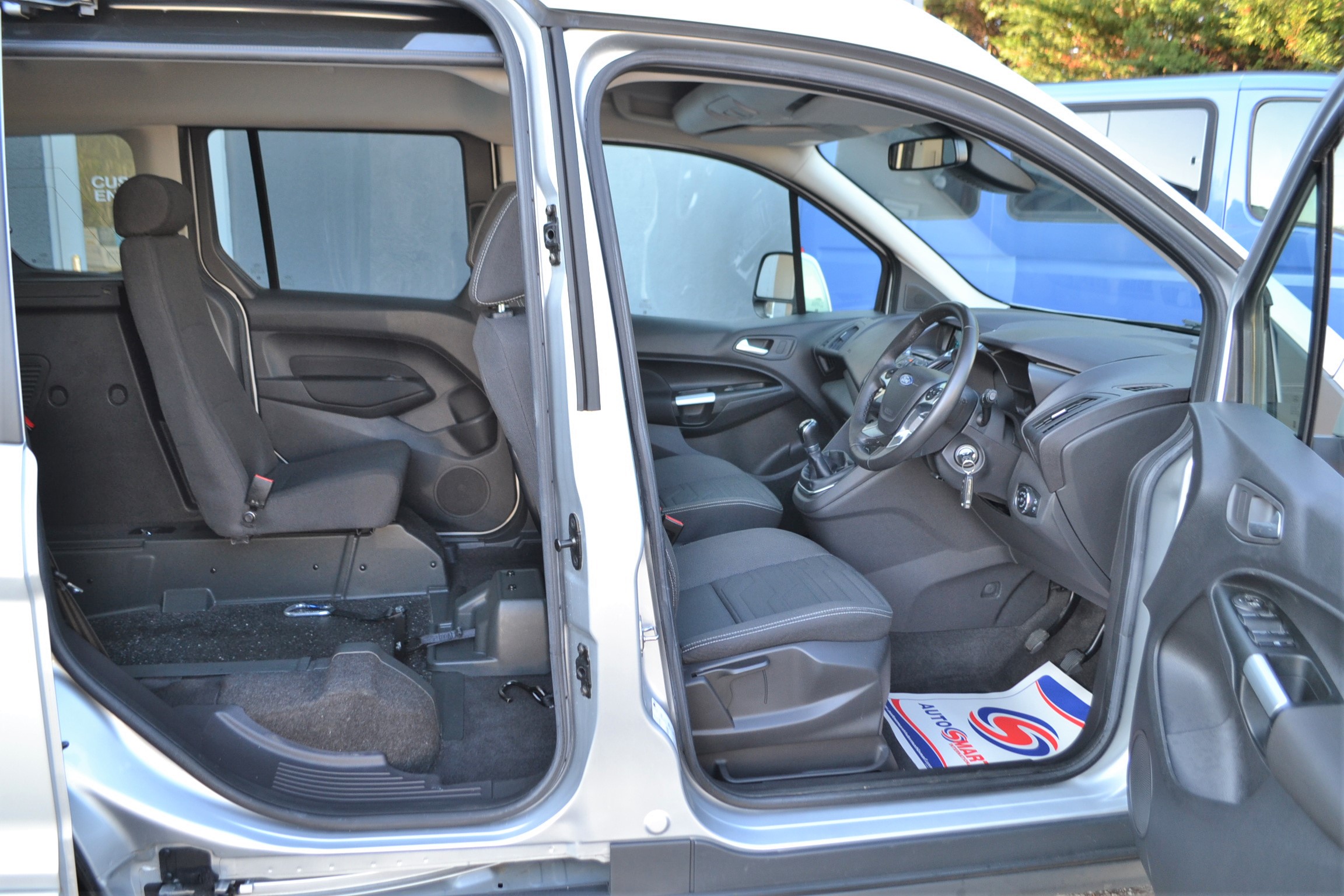 Used WAV Cars For Sale Bristol Wheelchair Accessible Vehicles Used For Sale Somerset Devon Dorset Bath Citroen Ford Tourneo Connect SF67 JMX 18