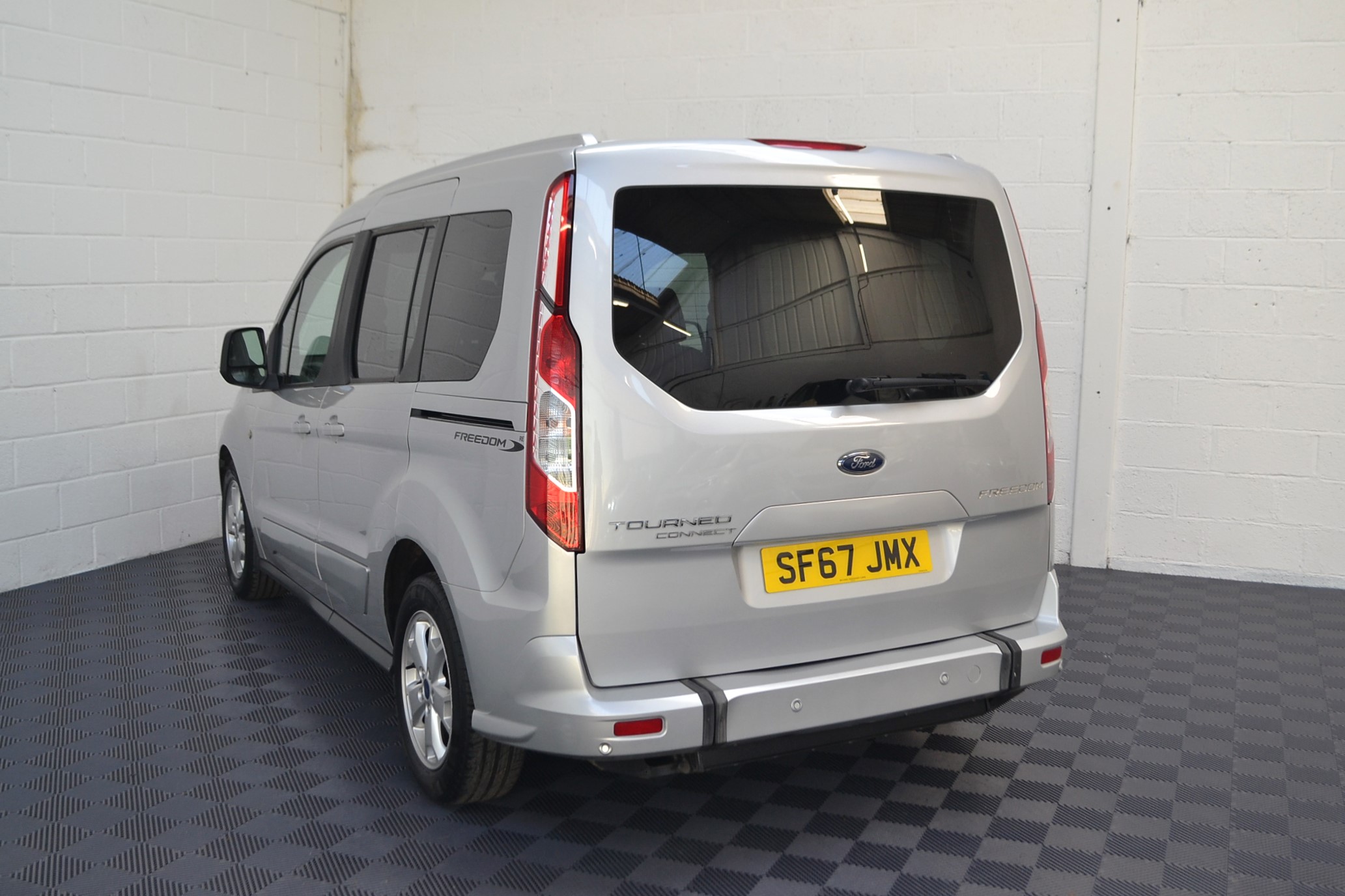 Used WAV Cars For Sale Bristol Wheelchair Accessible Vehicles Used For Sale Somerset Devon Dorset Bath Citroen Ford Tourneo Connect SF67 JMX 9