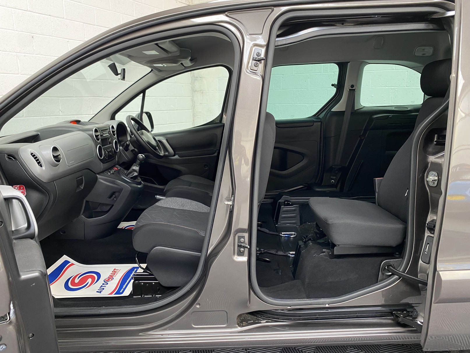 Used WAV Peugeot Partner Tepee 3 Seat Disabled Access WAV Cars For Sale Bristol Wheelchair Accessible Vehicles Used For Sale Somerset Devon Dorset Bath SF68 FFS 15