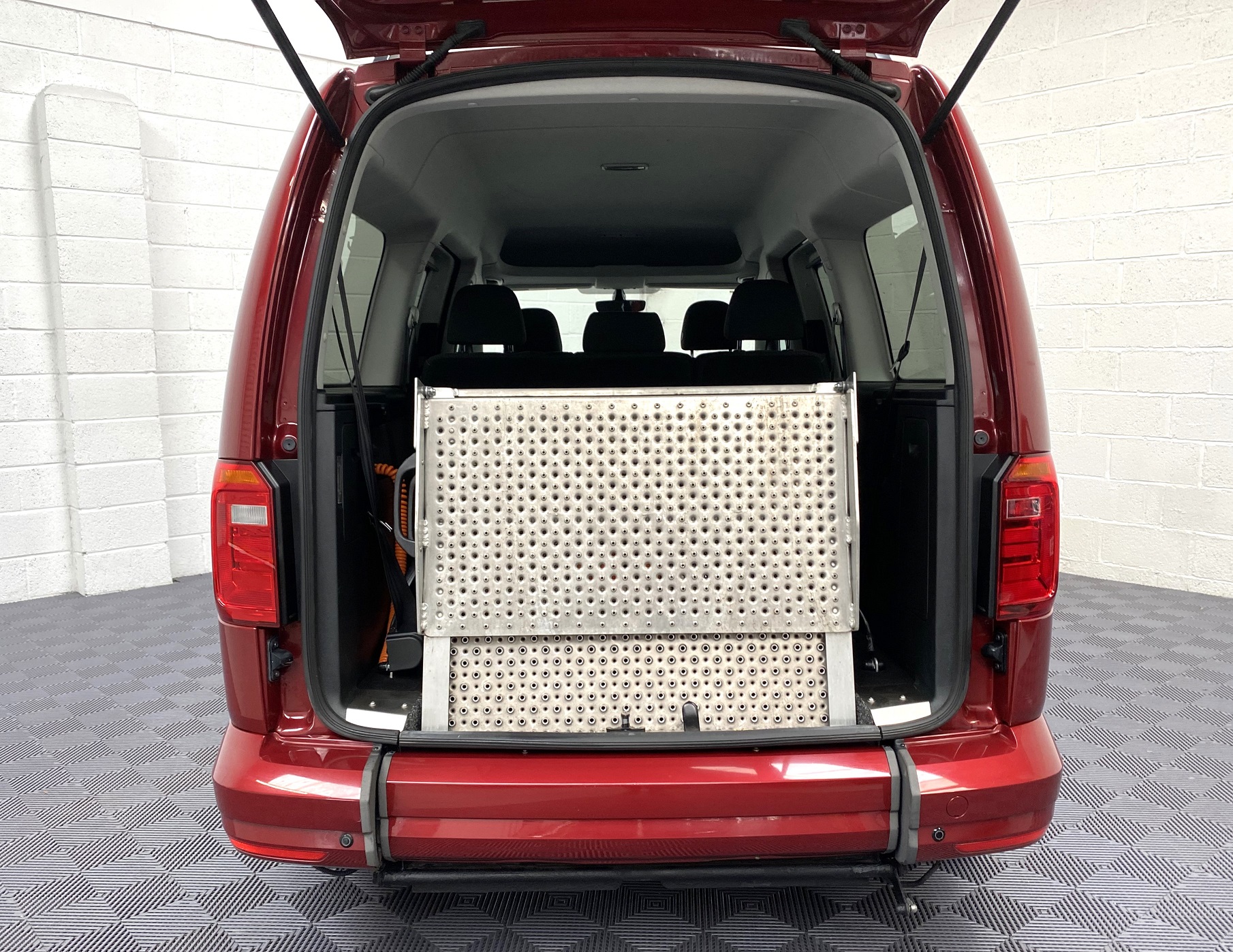 Used WAV Volkswagen Caddy Maxi DSG Disabled Access WAV Cars For Sale Bristol Wheelchair Accessible Vehicles Used For Sale Somerset Devon Dorset Bath NK18 BYH 14
